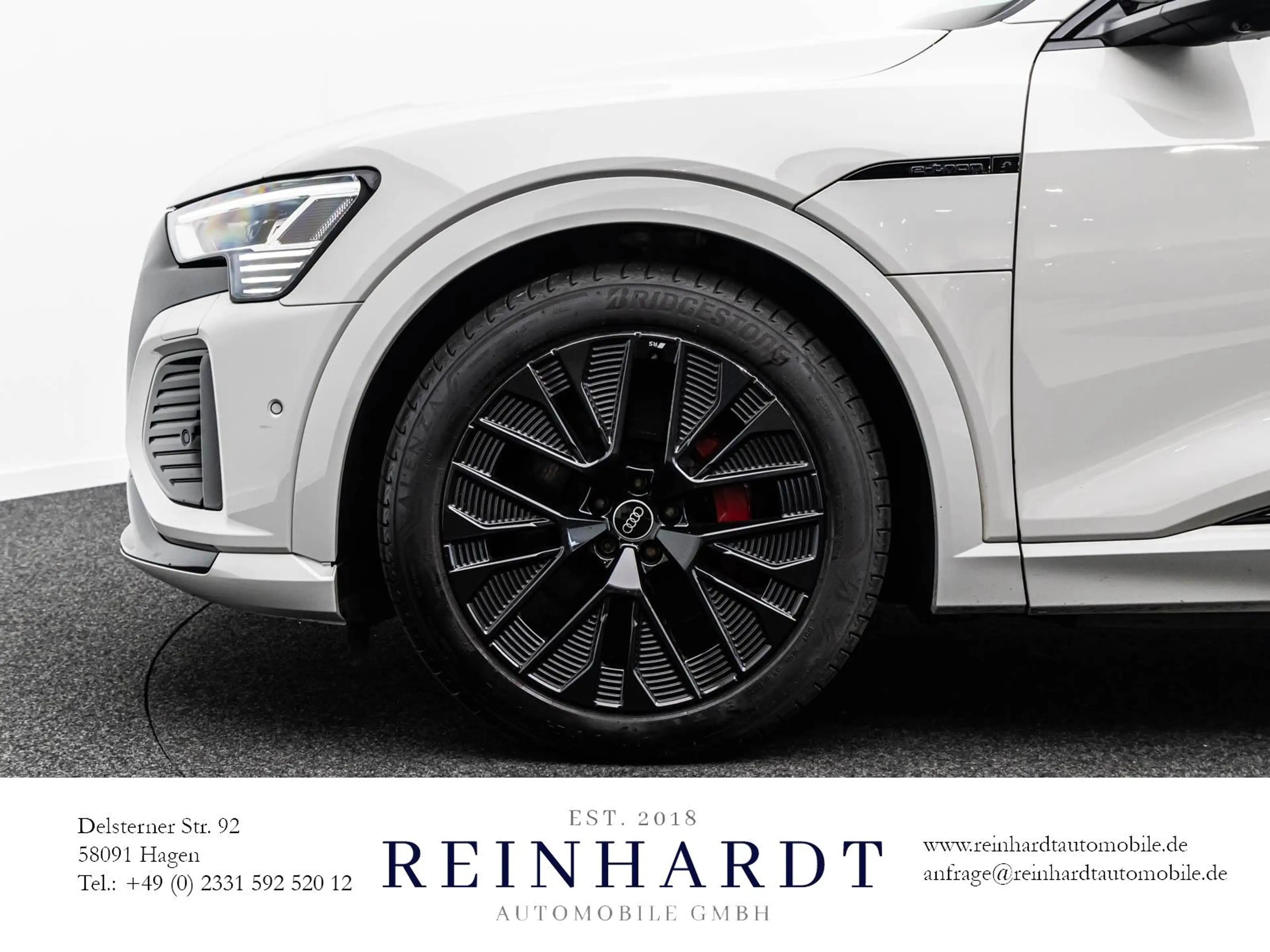 Audi Q8 e-tron 55 2x S LINE 21Z./BLACK ACC/SIDE/360° — photo 13