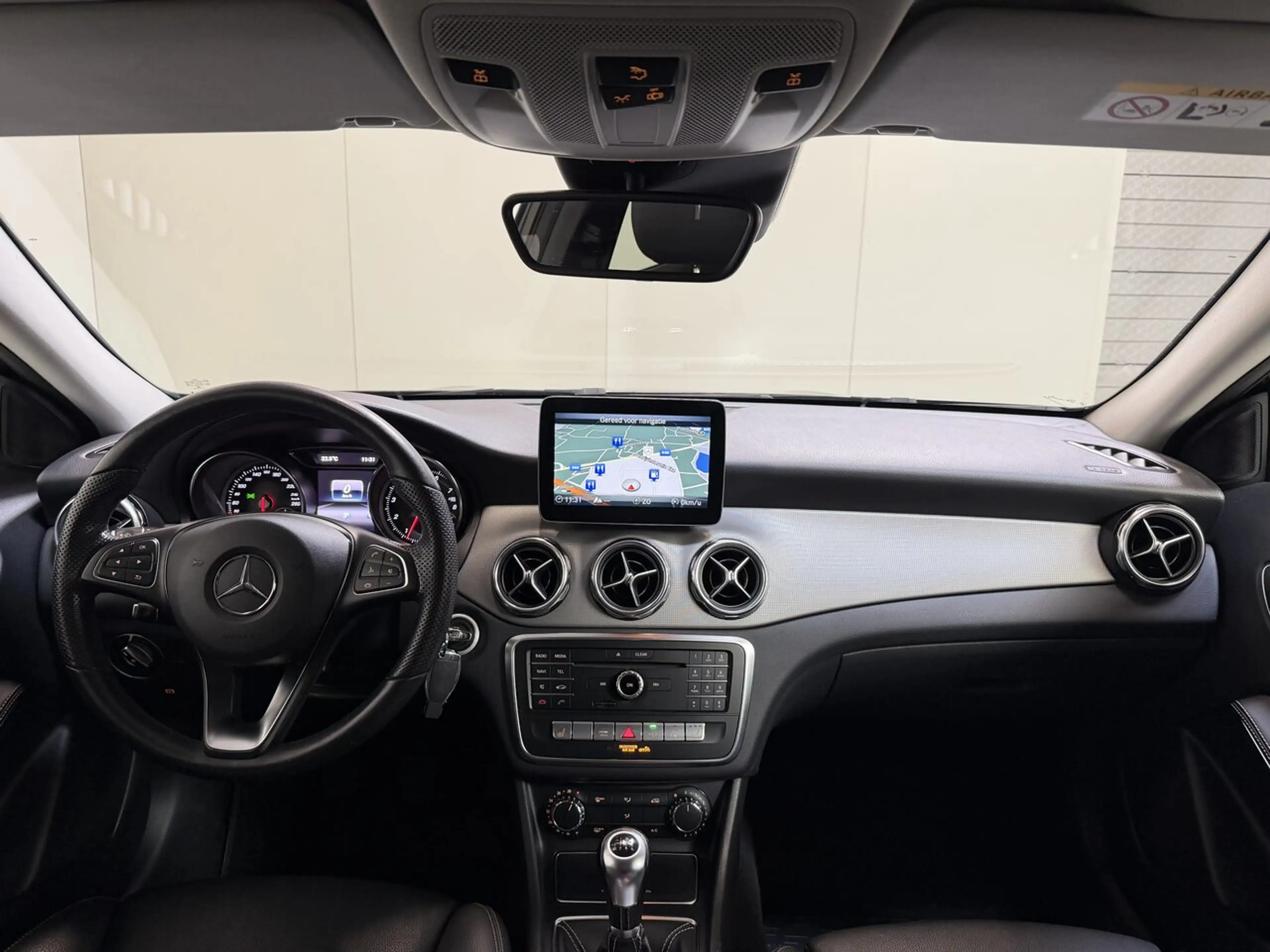 Mercedes-Benz GLA 180 Benzine Man. - Airco - GPS - Topstaat! — photo 10