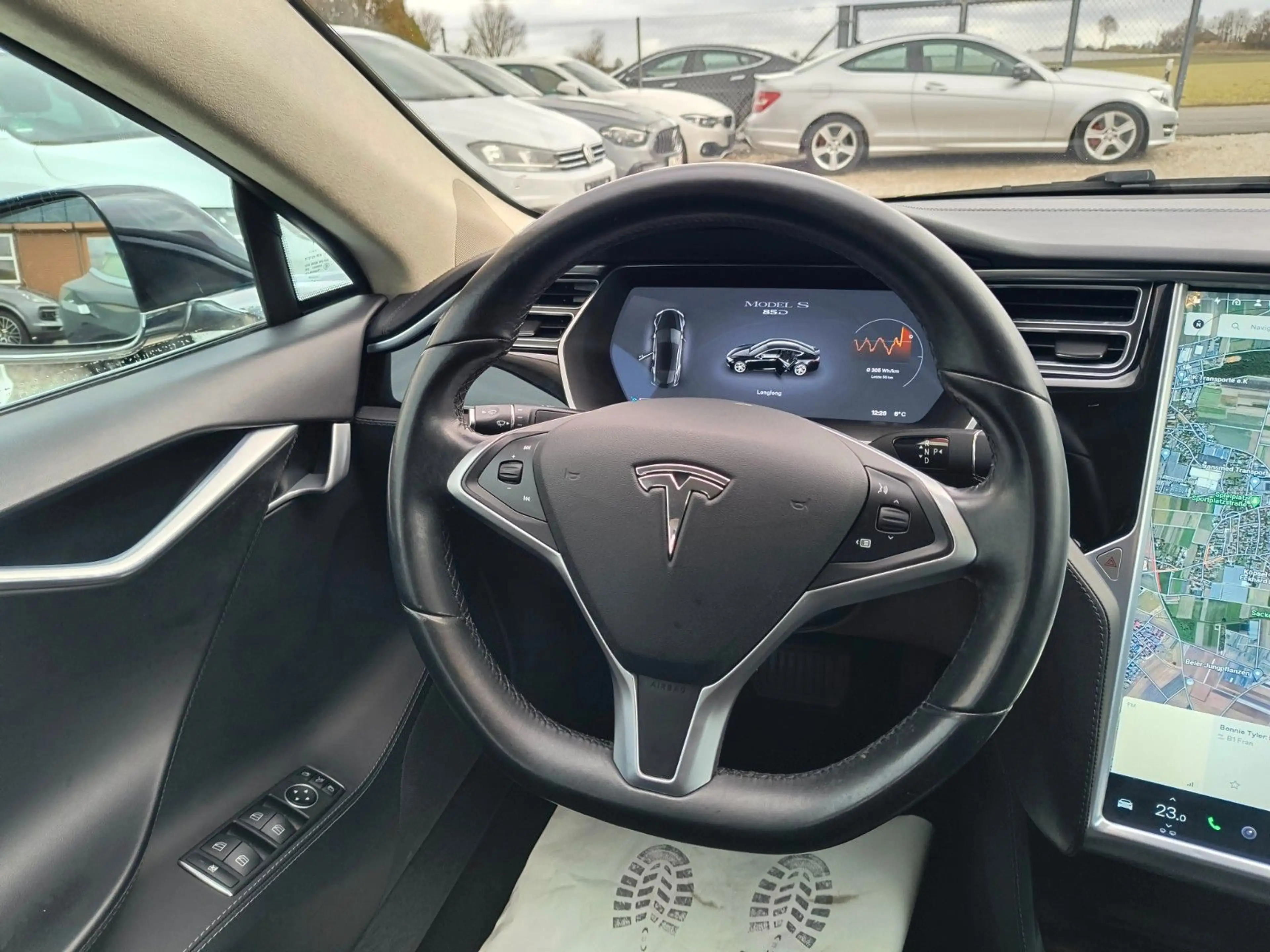 Tesla Model S 85D, neue Batterie, CCS Adapter — photo 9