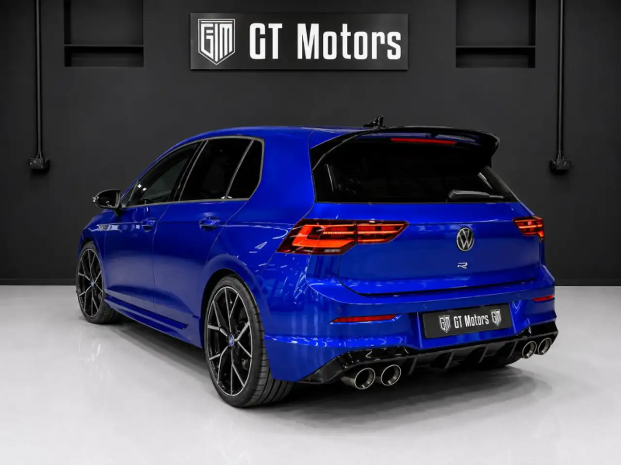 Volkswagen Golf R — photo 3