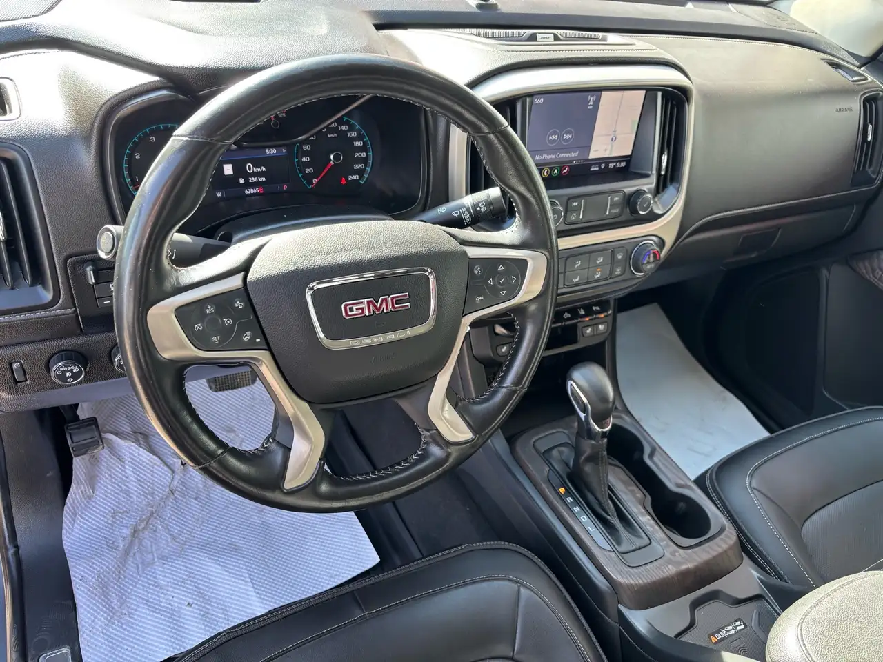 GMC Canyon снимка GMC Canyon