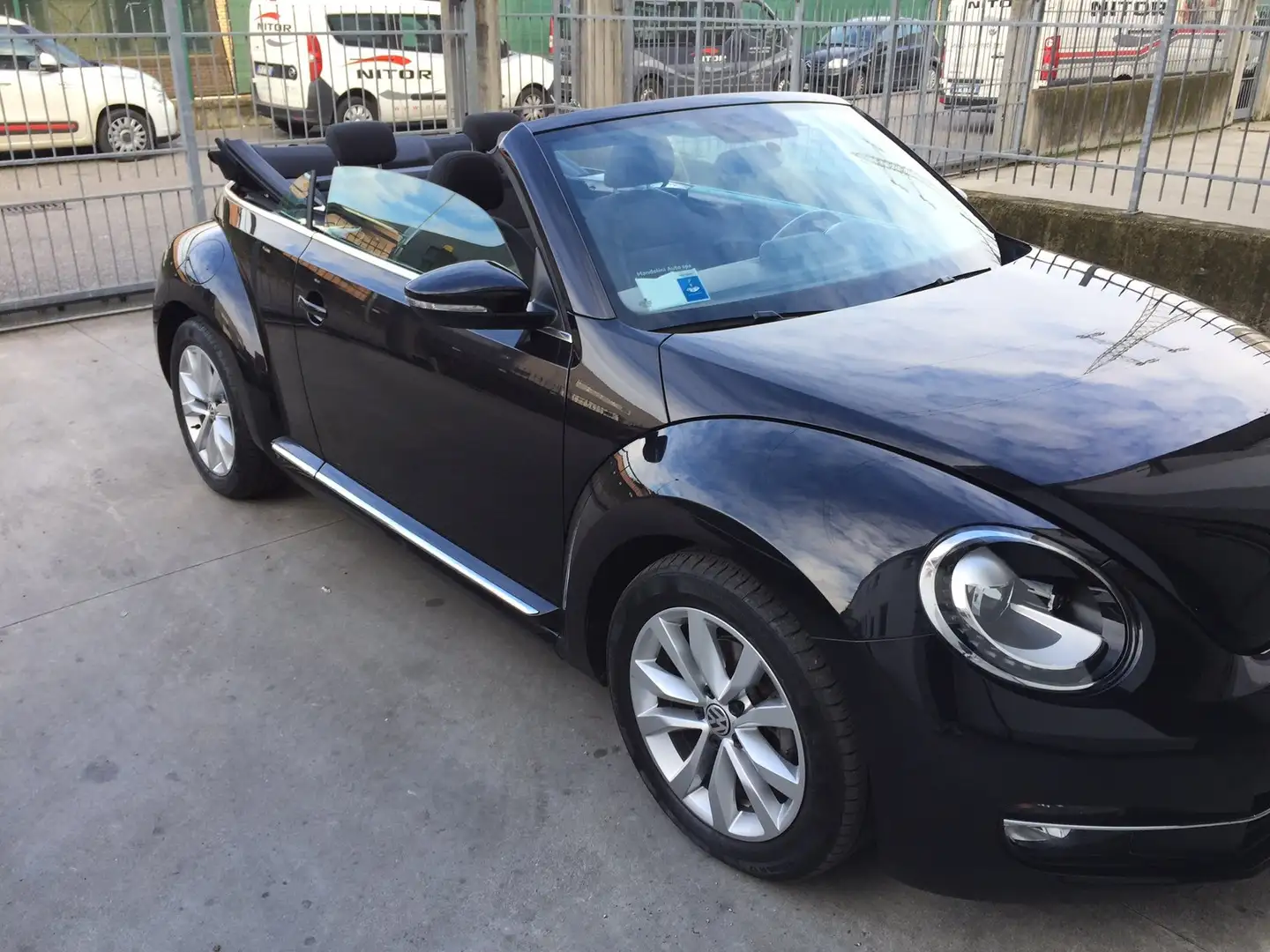 Volkswagen Maggiolino Maggiolino Cabrio 1.2 tsi bm Design Nero - 1