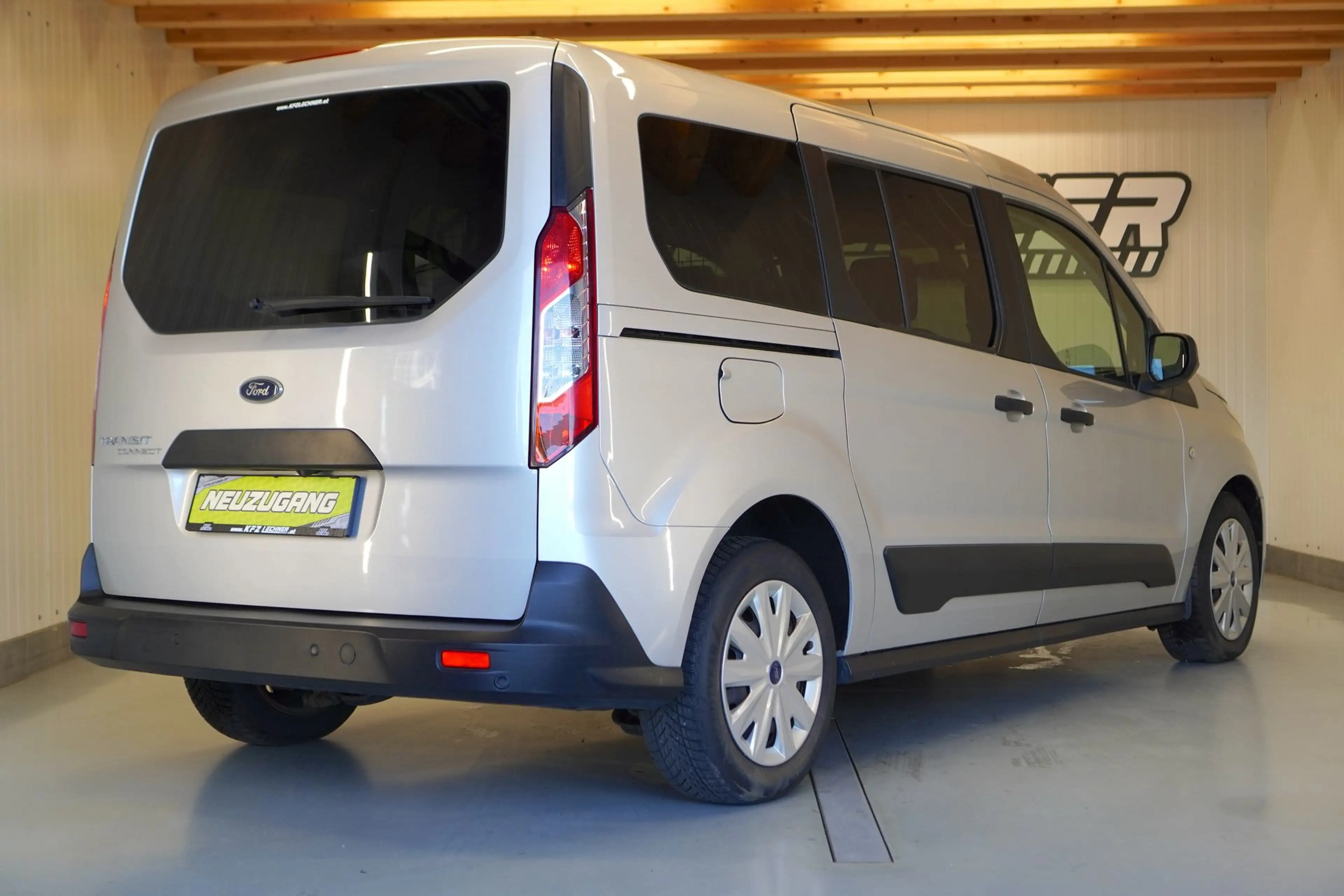 Ford Transit Connect 1.5 EcoBl. 230 L2 "KLIMA*SITZH*TEMP*NAVI" — photo 4