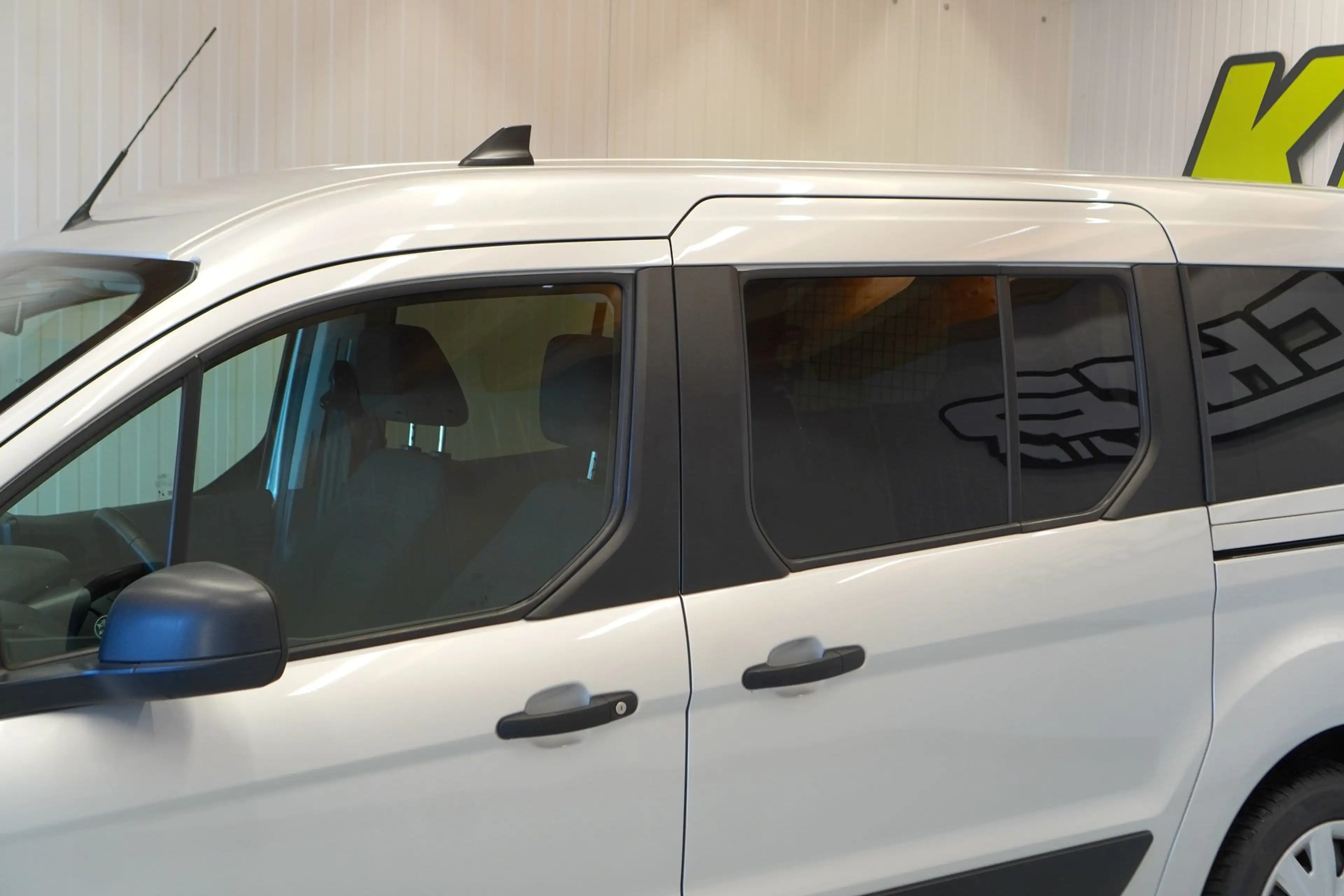 Ford Transit Connect 1.5 EcoBl. 230 L2 "KLIMA*SITZH*TEMP*NAVI" — photo 12