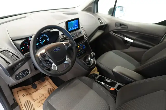 Ford Transit Connect view 13