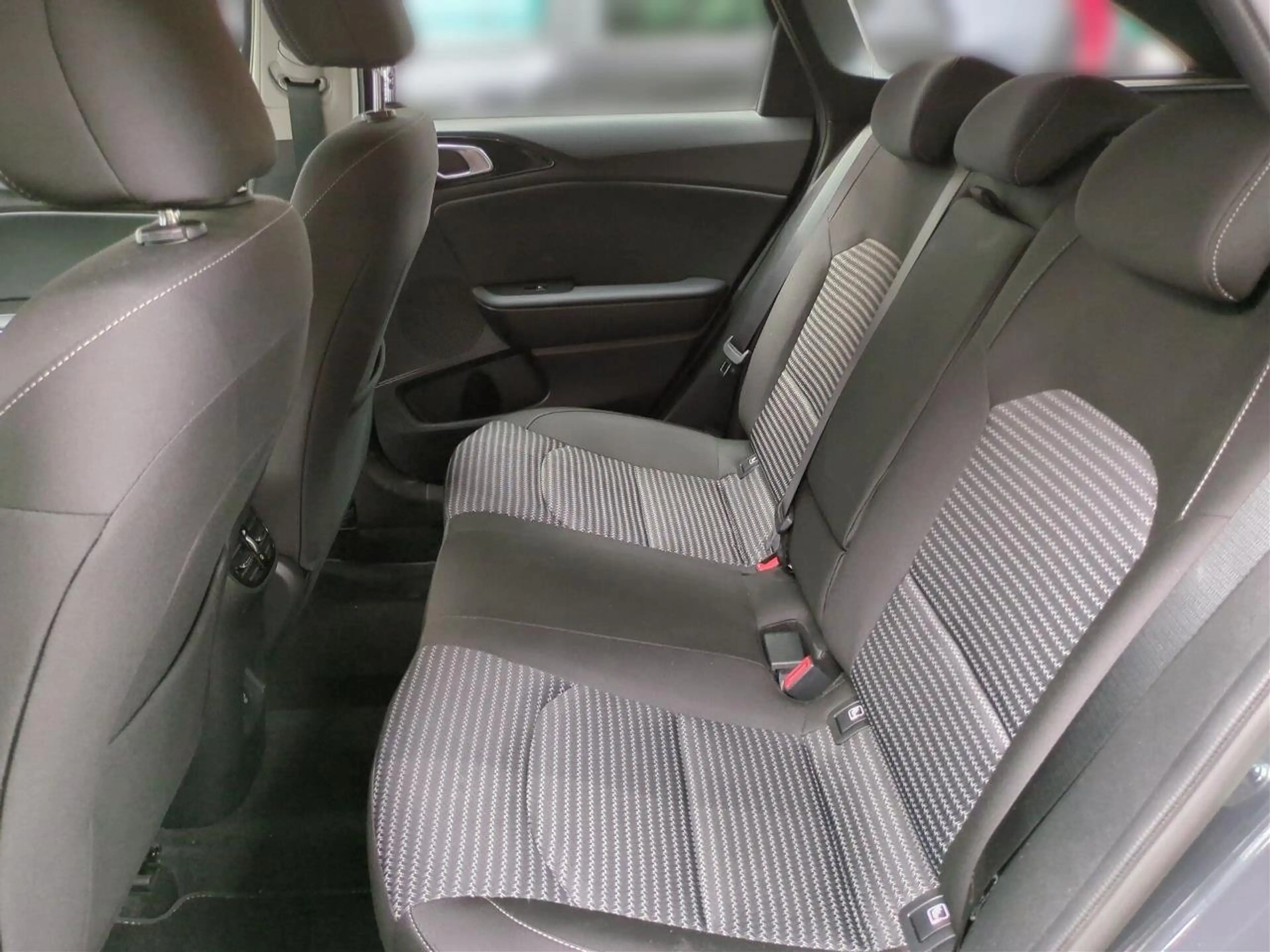 Kia Ceed SW / cee'd SW Ceed SW 1.5T DCT Spirit — photo 2