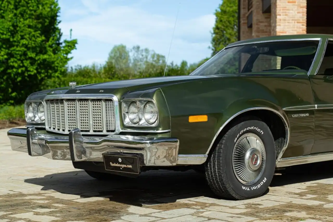 Ford Gran Torino 4 DOOR 5.7 V8 BROUGHAM, foto 11