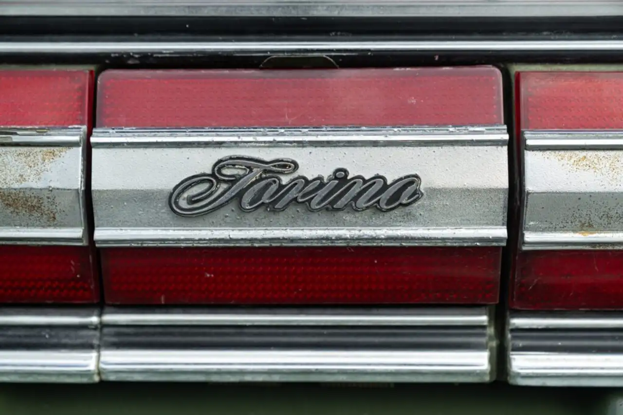 Ford Gran Torino 4 DOOR 5.7 V8 BROUGHAM, foto 10