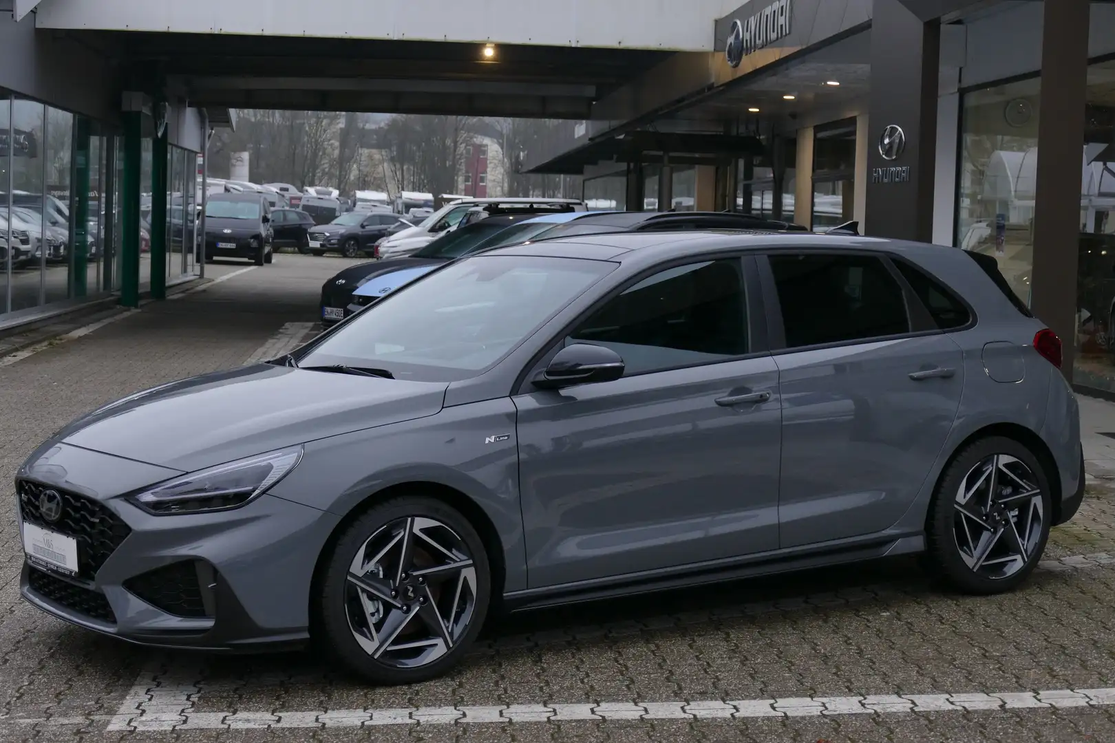 Hyundai i30 1.5 T-GDI 48V-Hybrid N Line*PANORAMA*SITZ PAKET* Grau - 1