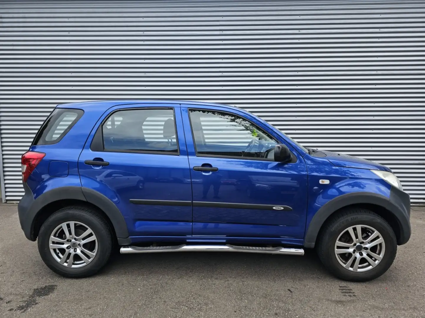 Daihatsu Terios 1.5-16v Expedit. 2WD Blau - 1