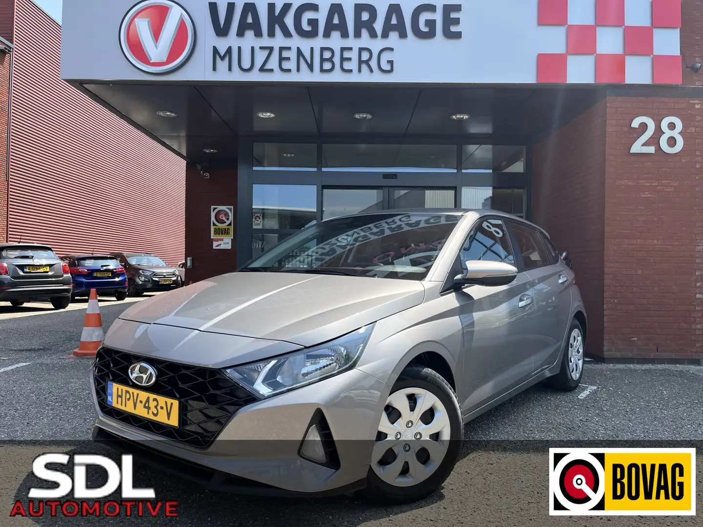 Hyundai i20 1.0 T-GDI Comfort // APPLE CARPLAY / ANDROID AUTO Grijs - 1