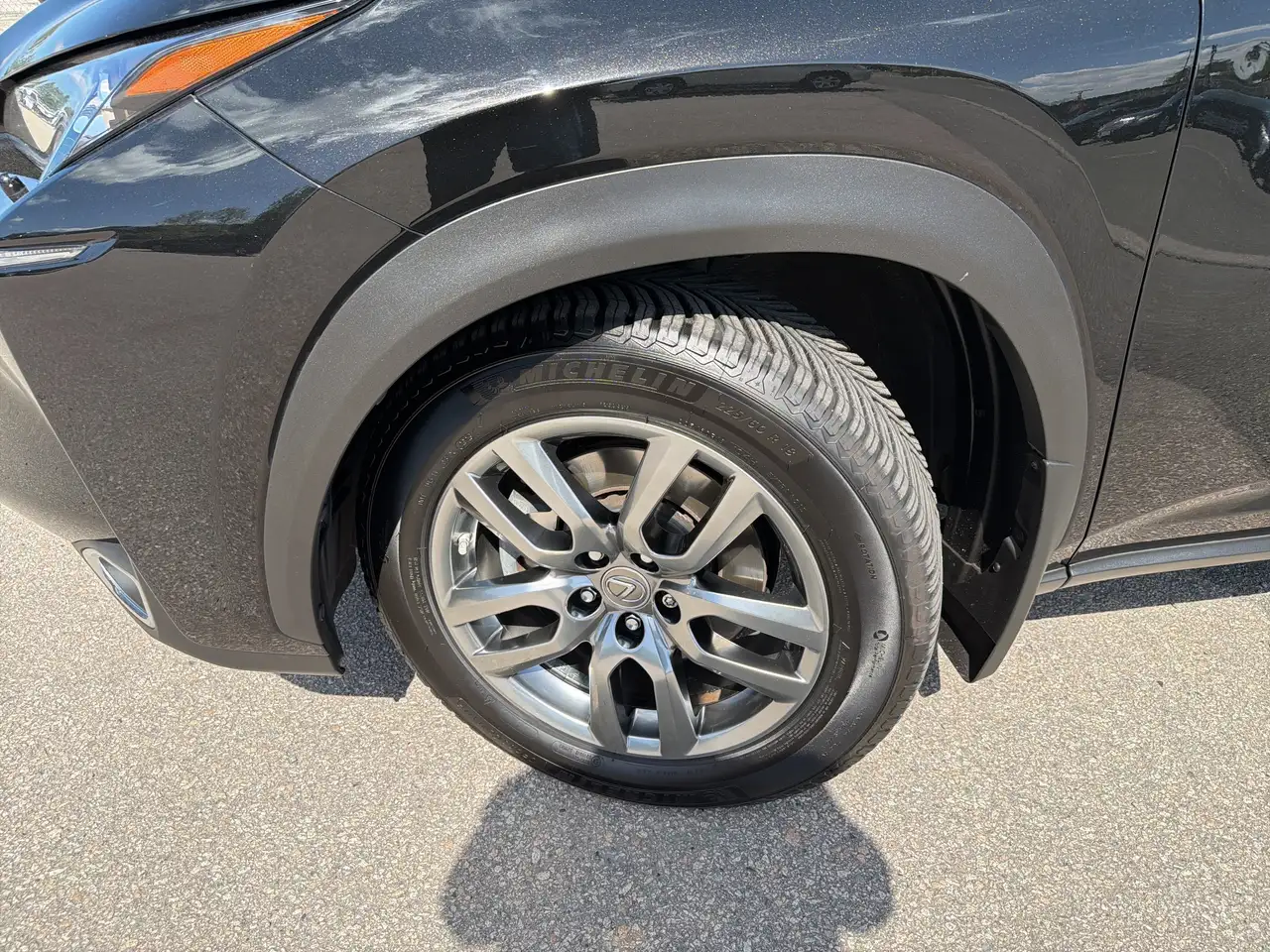 Lexus NX снимка Lexus NX