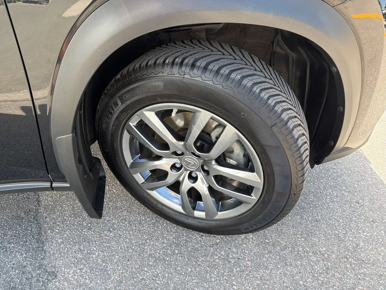 Lexus NX снимка Lexus NX