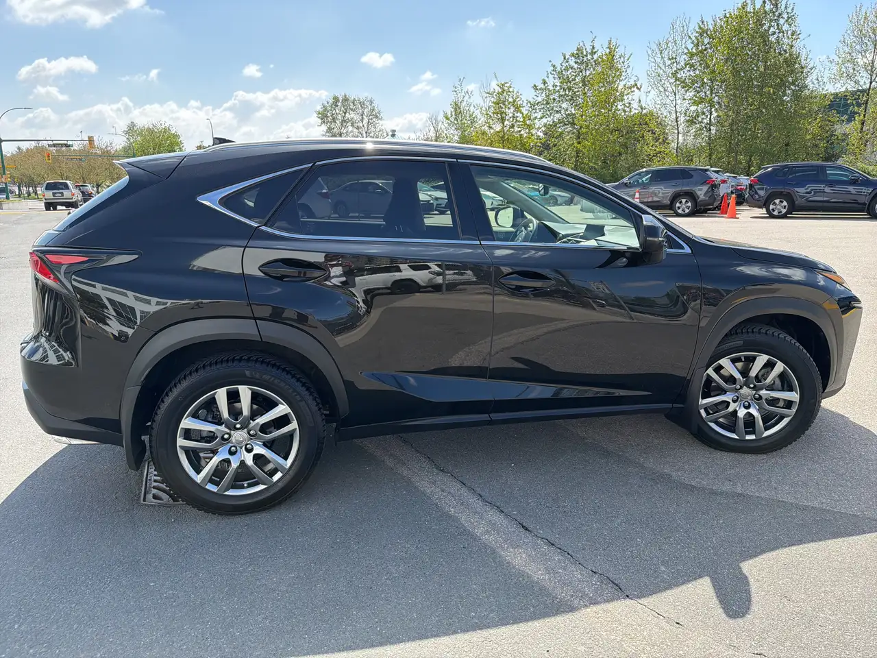 Lexus NX снимка Lexus NX