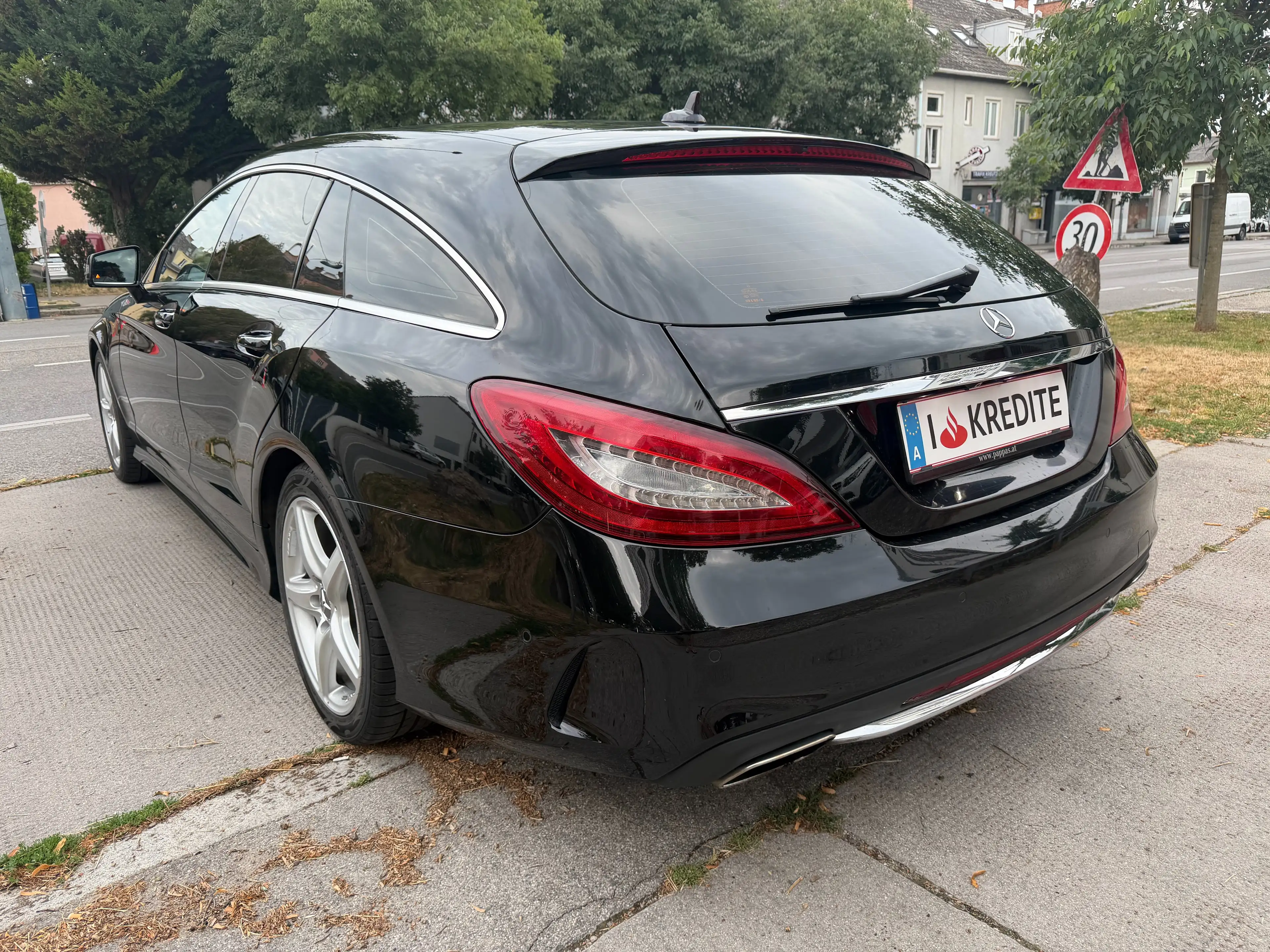Mercedes-Benz CLS 350 CLS 350 d 4MATIC Shooting Brake Aut. — photo 4