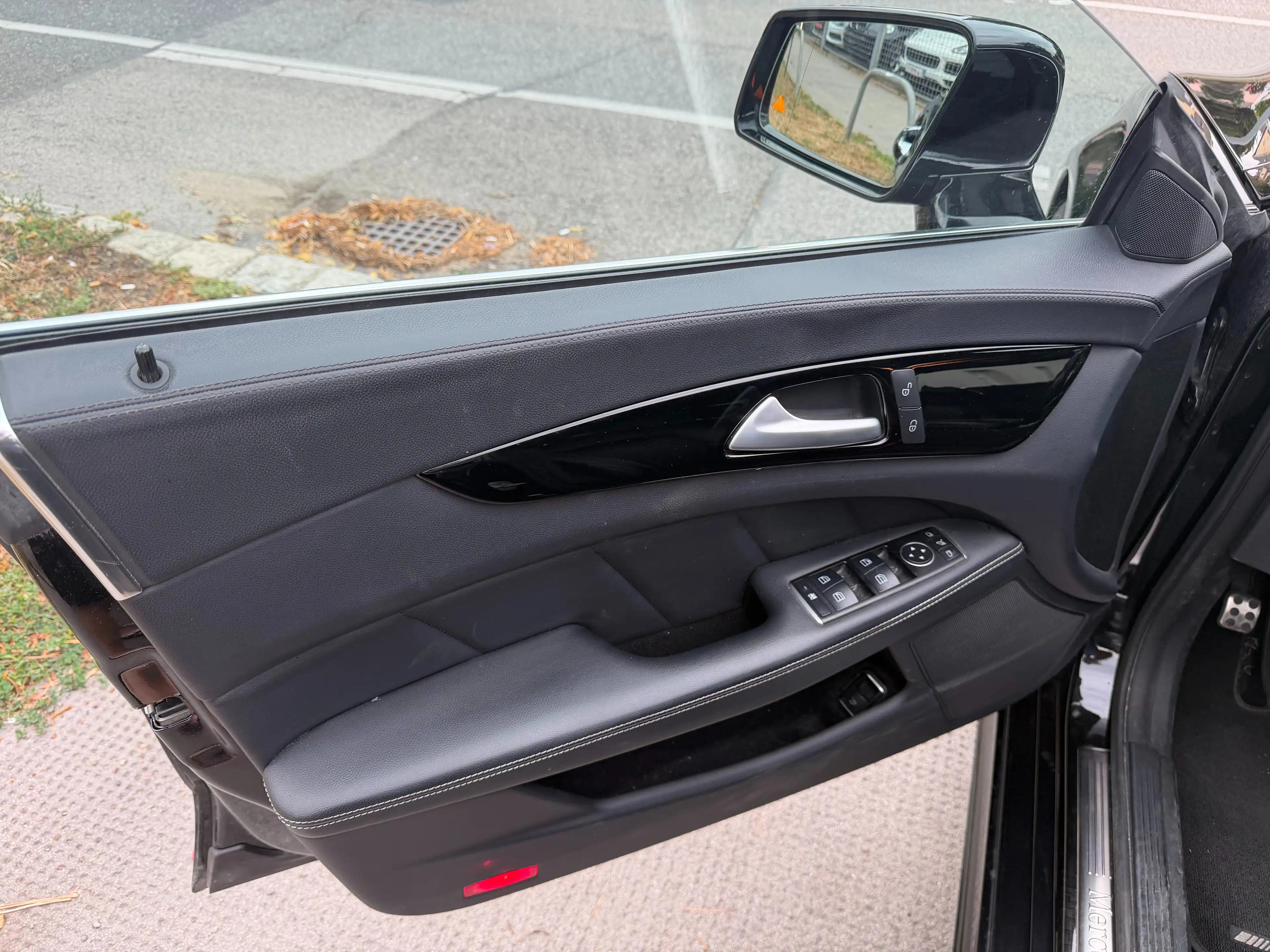 Mercedes-Benz CLS 350 CLS 350 d 4MATIC Shooting Brake Aut. — photo 9