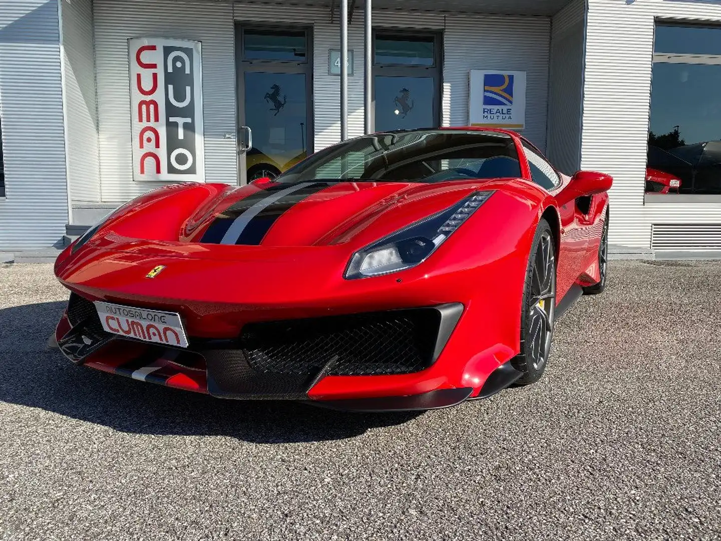 Ferrari 488 Pista Kırmızı - 2