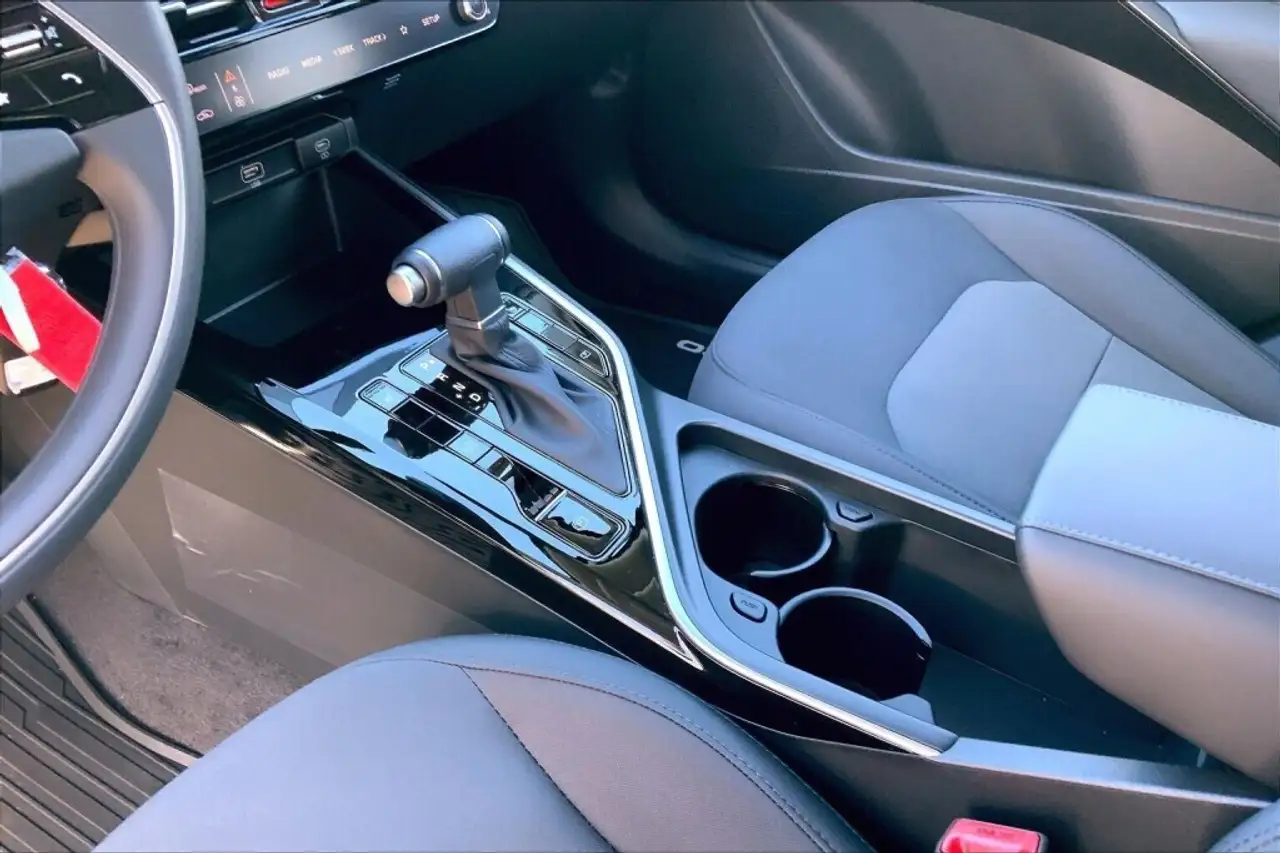 Kia Niro снимка Kia Niro