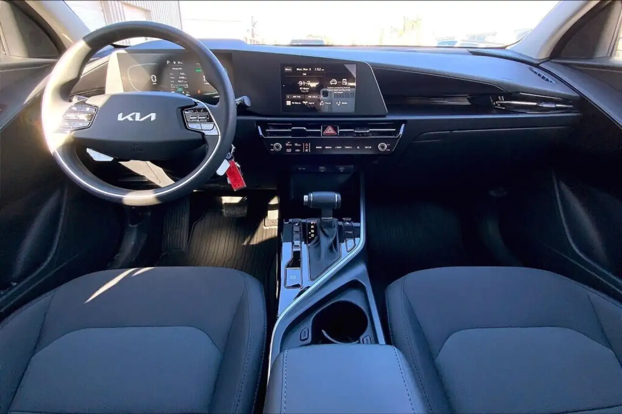 Kia Niro снимка Kia Niro