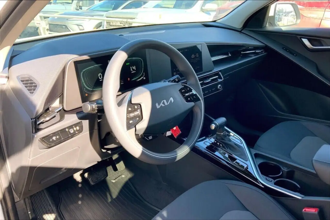 Kia Niro снимка Kia Niro