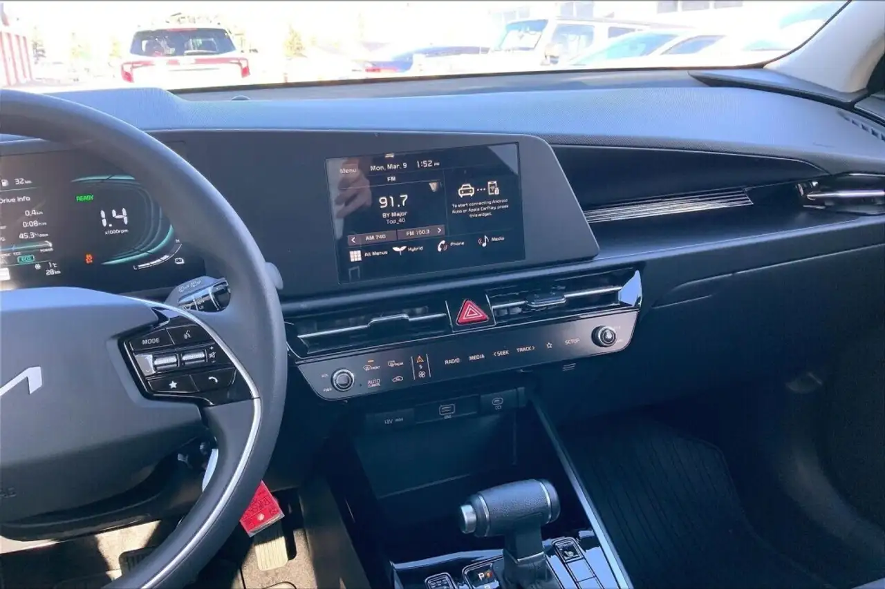 Kia Niro снимка Kia Niro