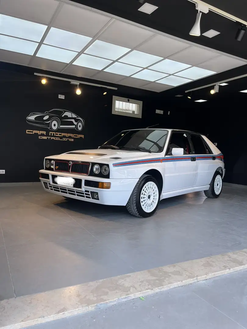 Lancia Delta 2.0 HF Integrale 5 - 1