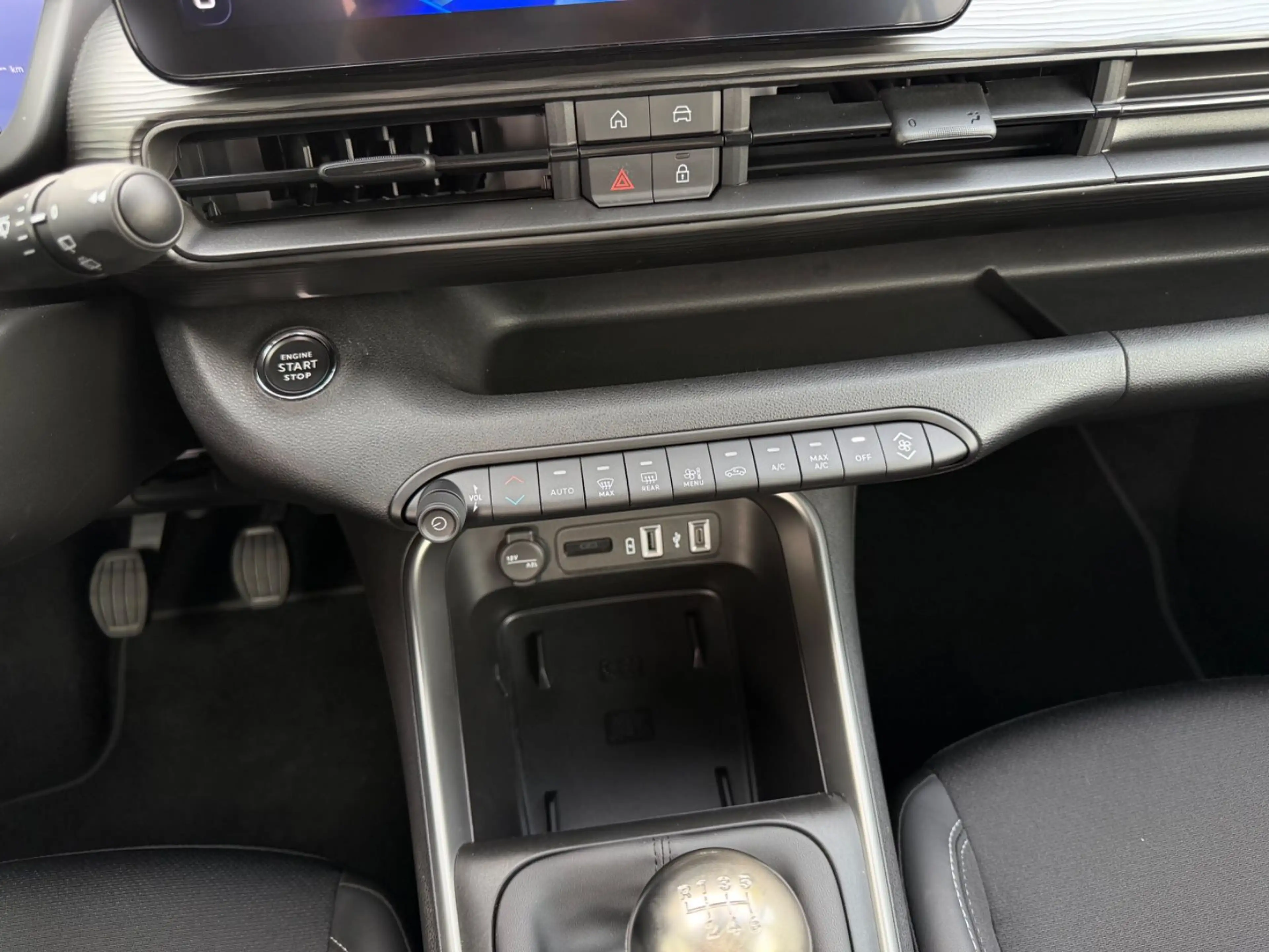 Jeep Avenger Altitude*KAMERA*ACC*CARPLAY*LED*WINTER* — photo 10