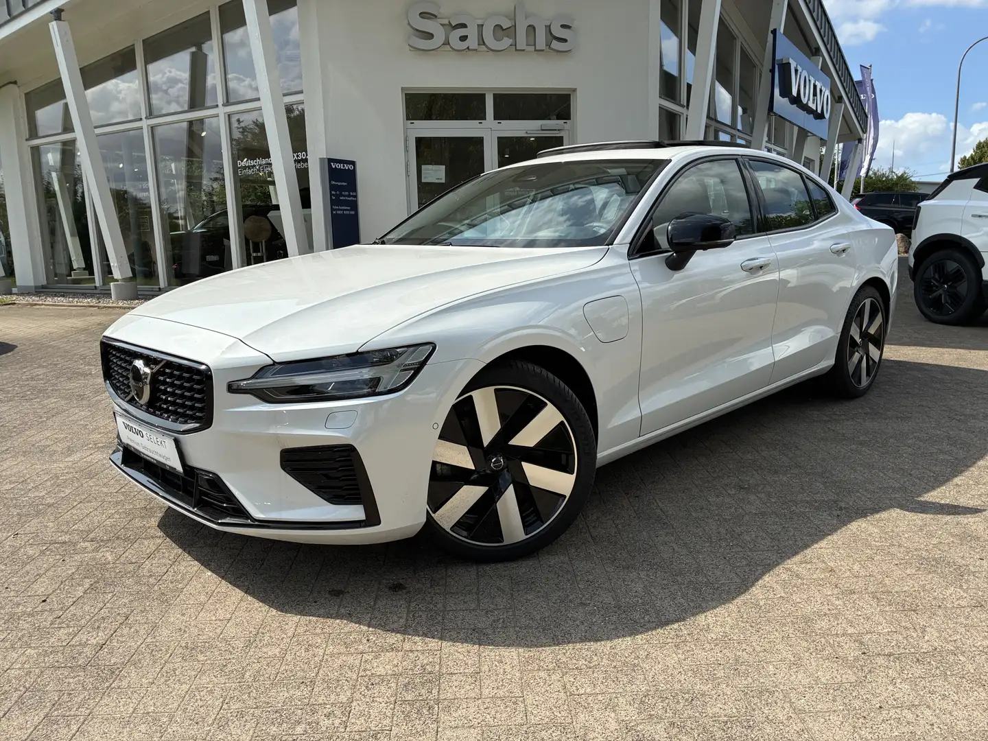 Volvo S60 T8 Ultimate Dark AWD Plug-in Hybrid Weiß - 1