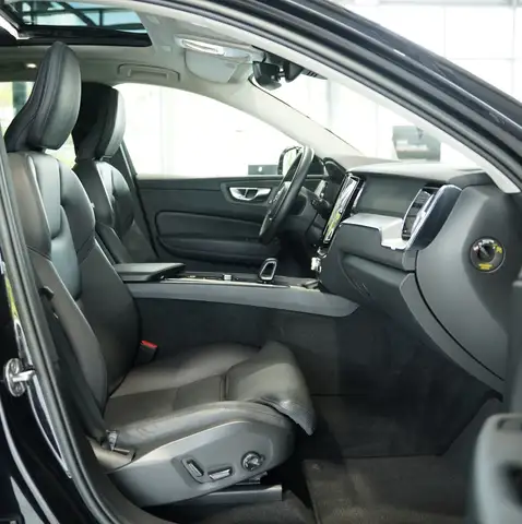 Volvo XC60 view 14