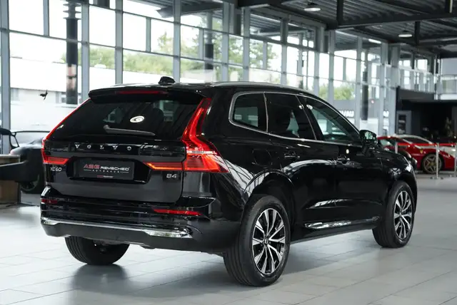 Volvo XC60 view 7