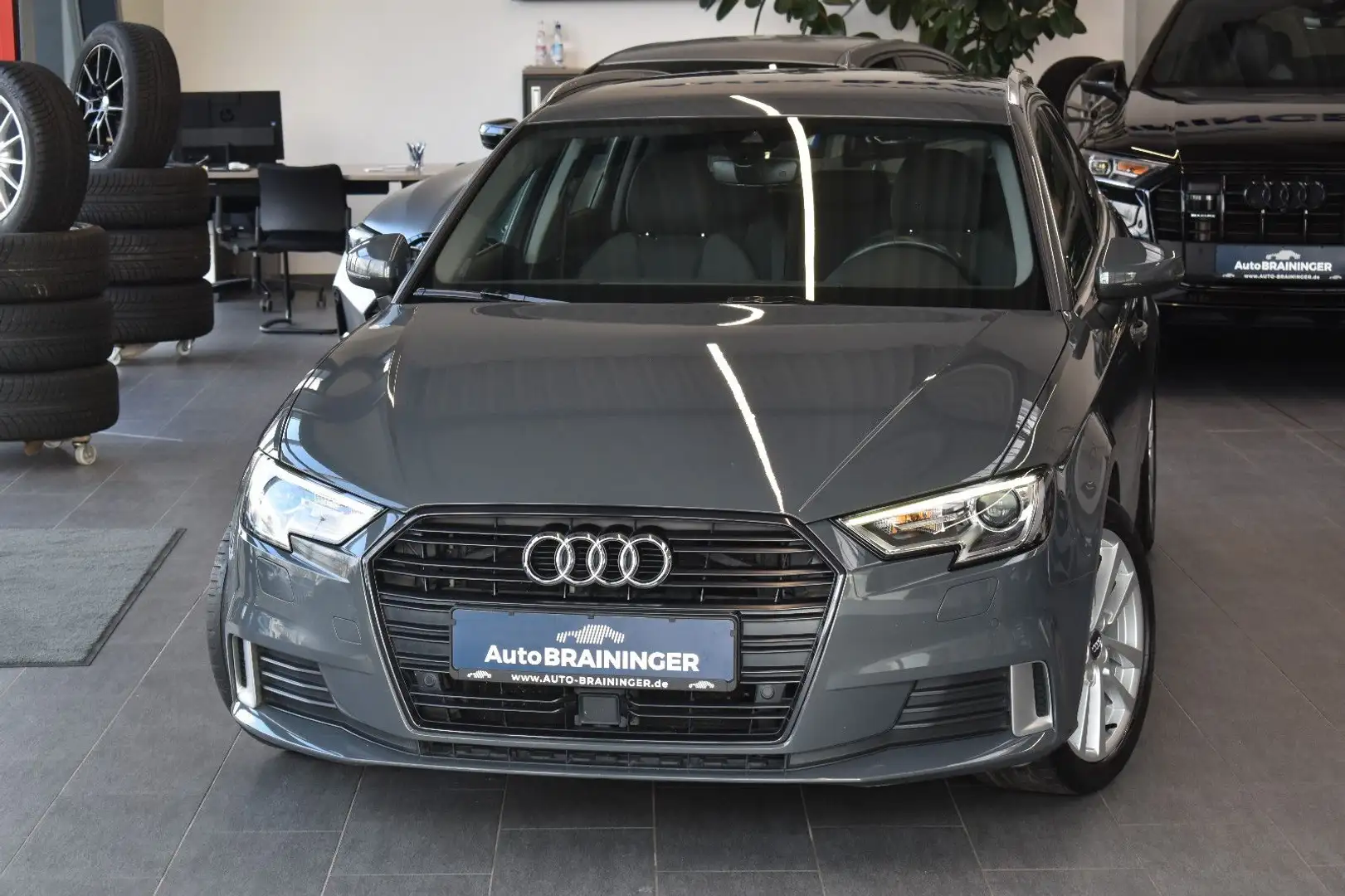 Audi A3 SB 2.0TDI sport Navi~ACC~AHK~VirtualC~Xenon+ Gris - 1