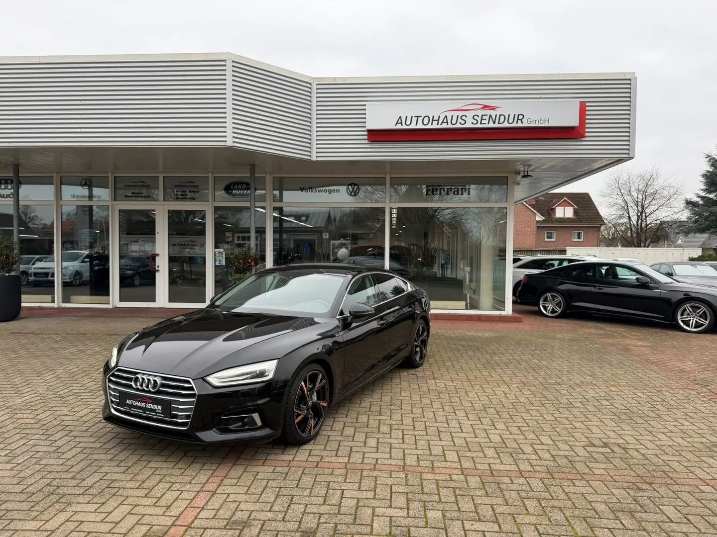Audi A5 Sportback sport *SERVICE NEU*NAVI Schwarz - 1