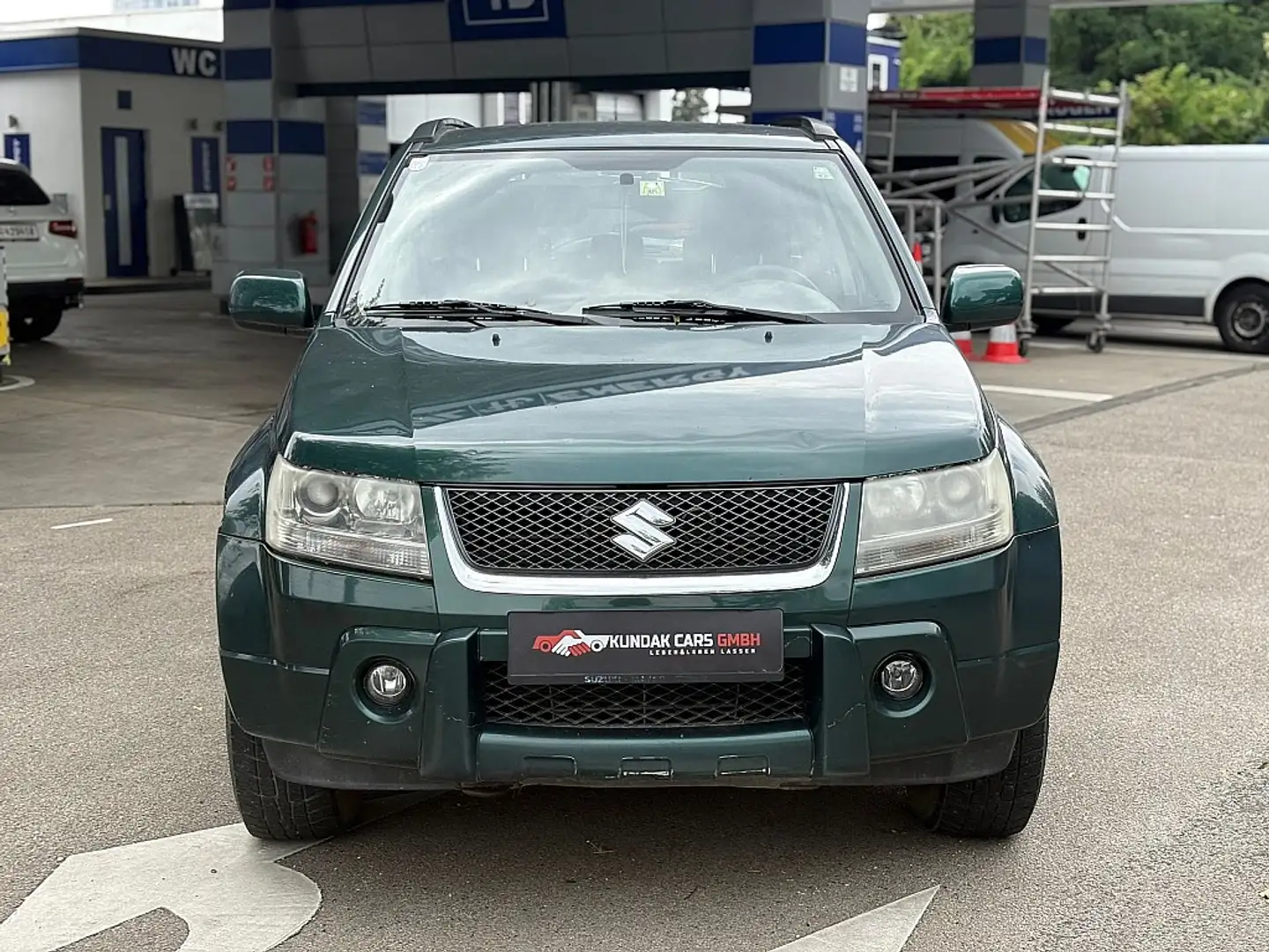 Suzuki Grand Vitara 2,0 DOHC 4WD **PICKERL 09/2025** Grün - 2