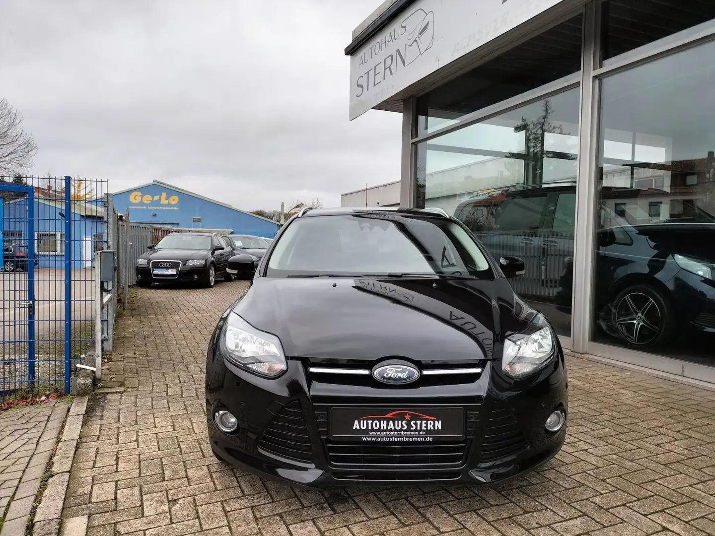 Ford Focus Turnier Titanium Schwarz - 2
