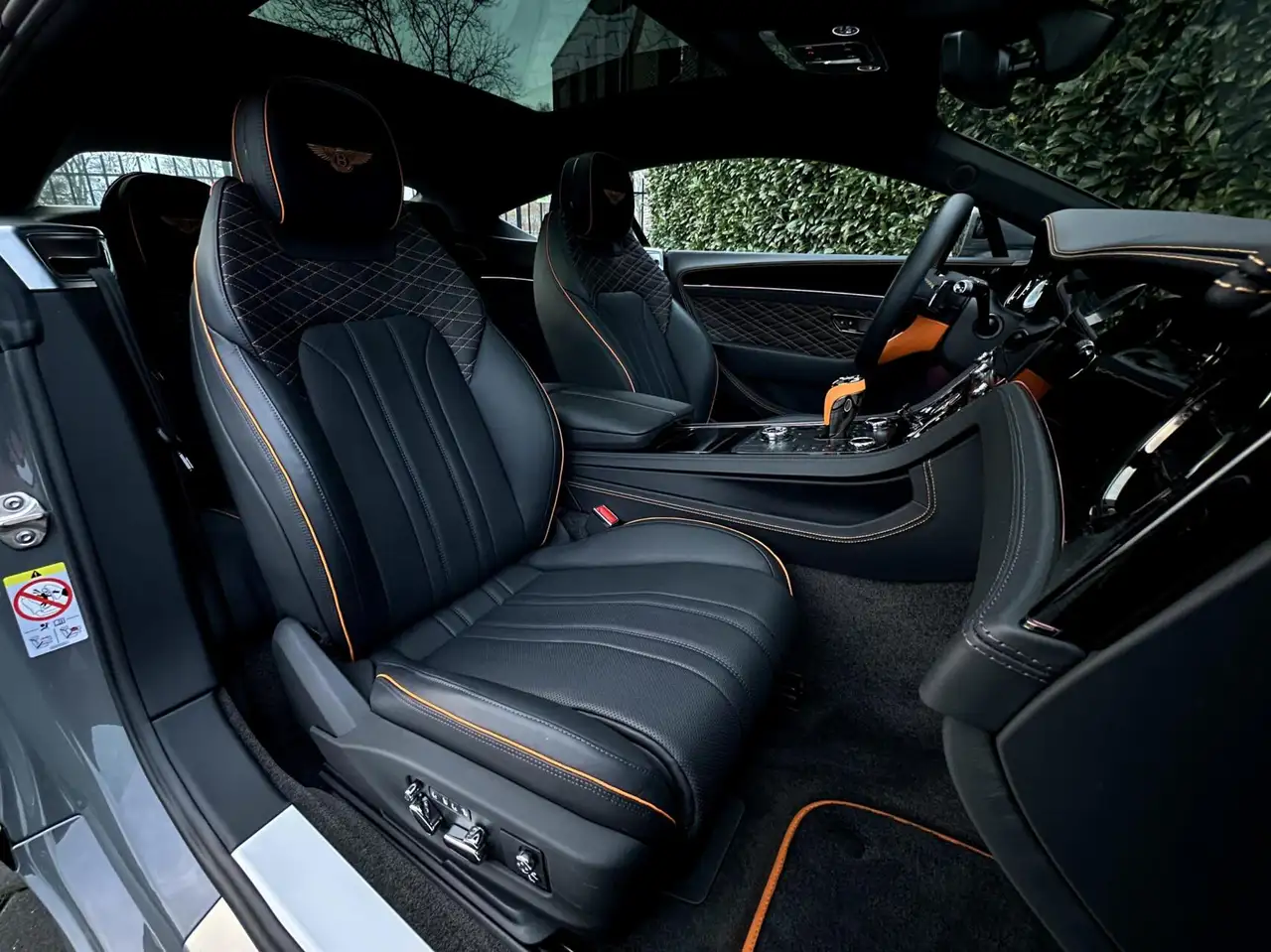 Bentley Continental GT 2025 — фото 13