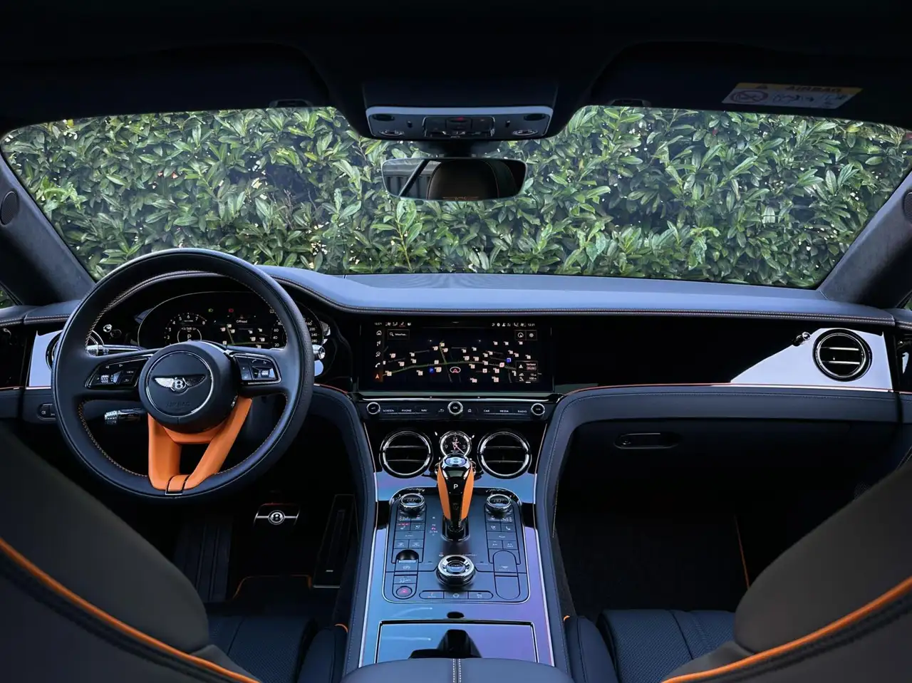 Bentley Continental GT 2025 — фото 12