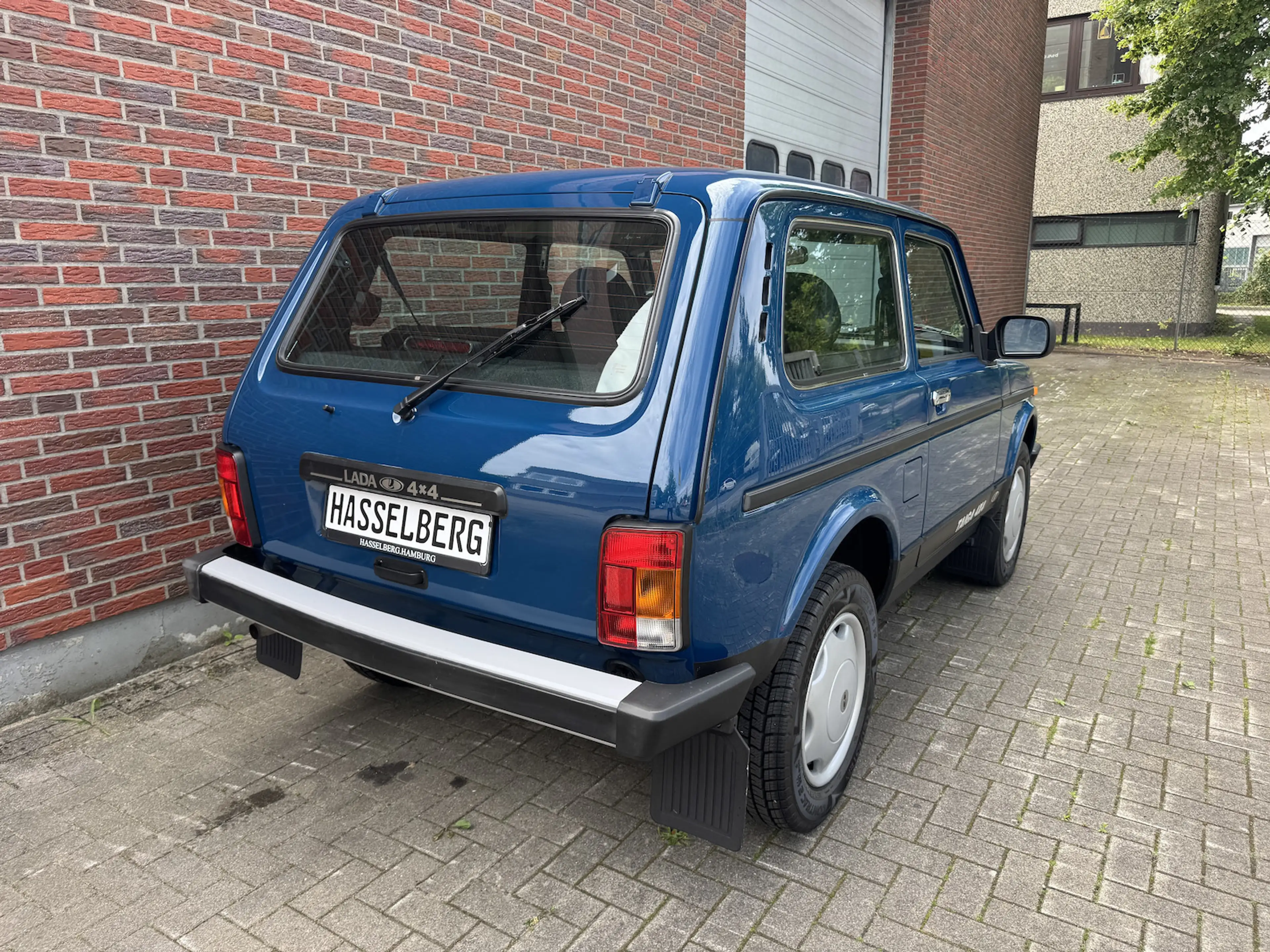 Lada Niva TAIGA Day 4x4 wie neu 2121DE Standhzg. Navi — photo 10