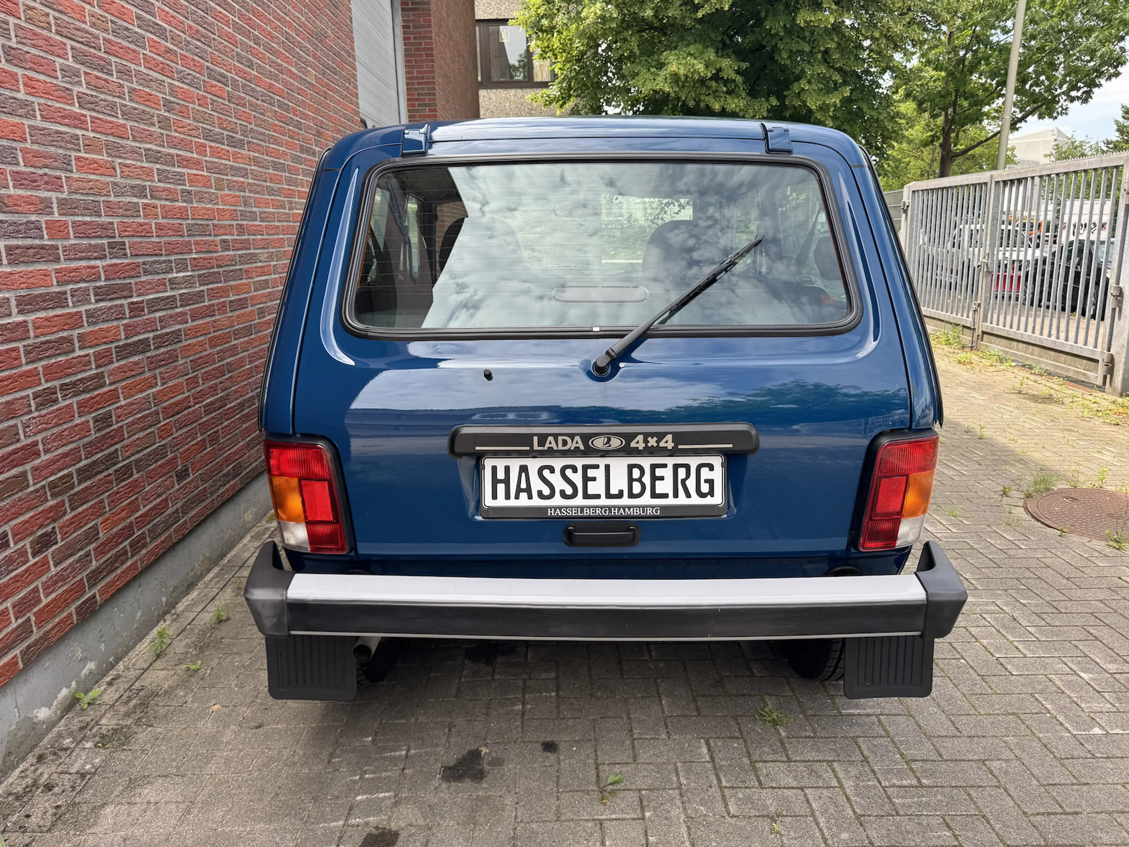 Lada Niva TAIGA Day 4x4 wie neu 2121DE Standhzg. Navi — photo 4
