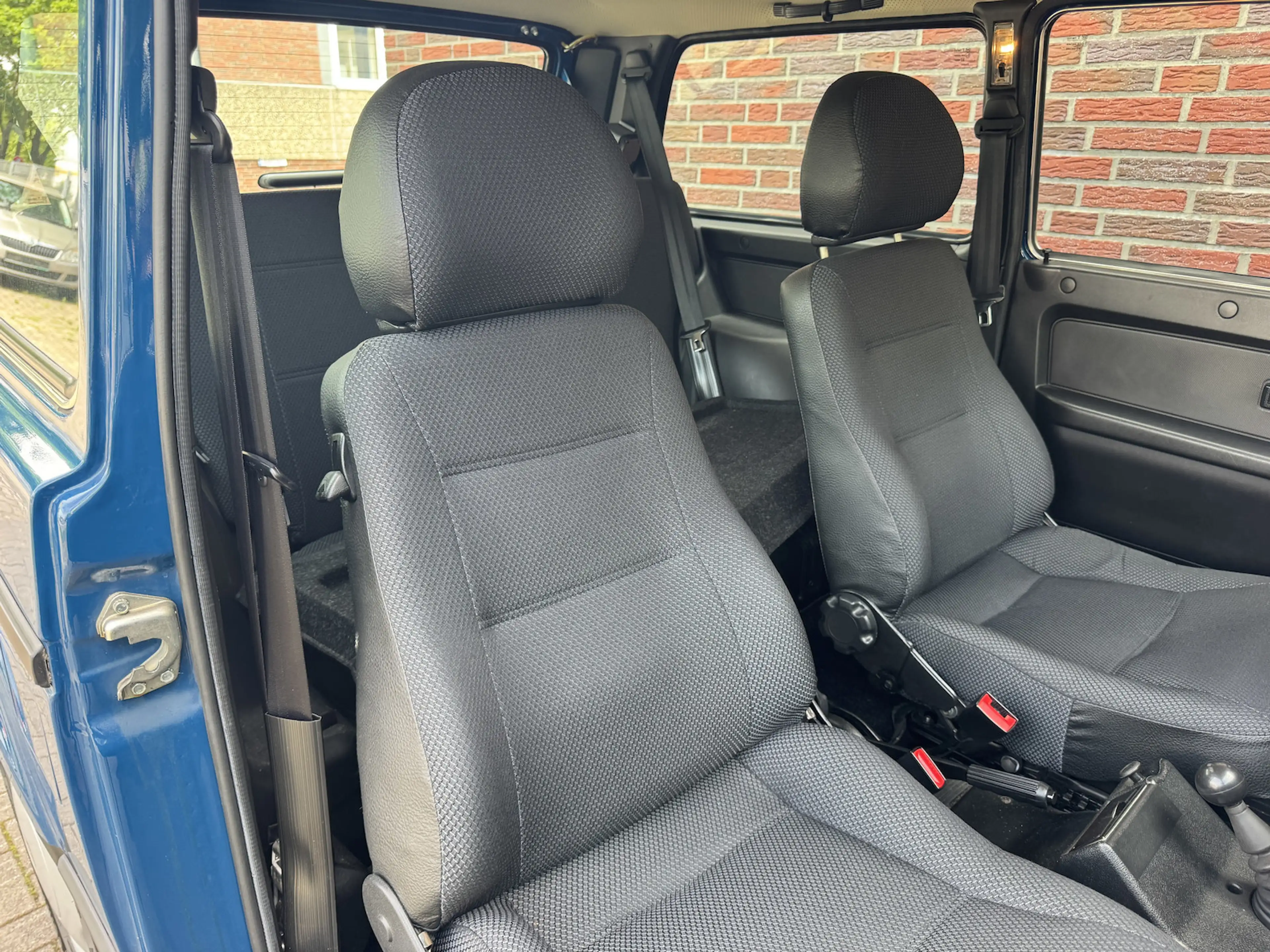 Lada Niva TAIGA Day 4x4 wie neu 2121DE Standhzg. Navi — photo 14