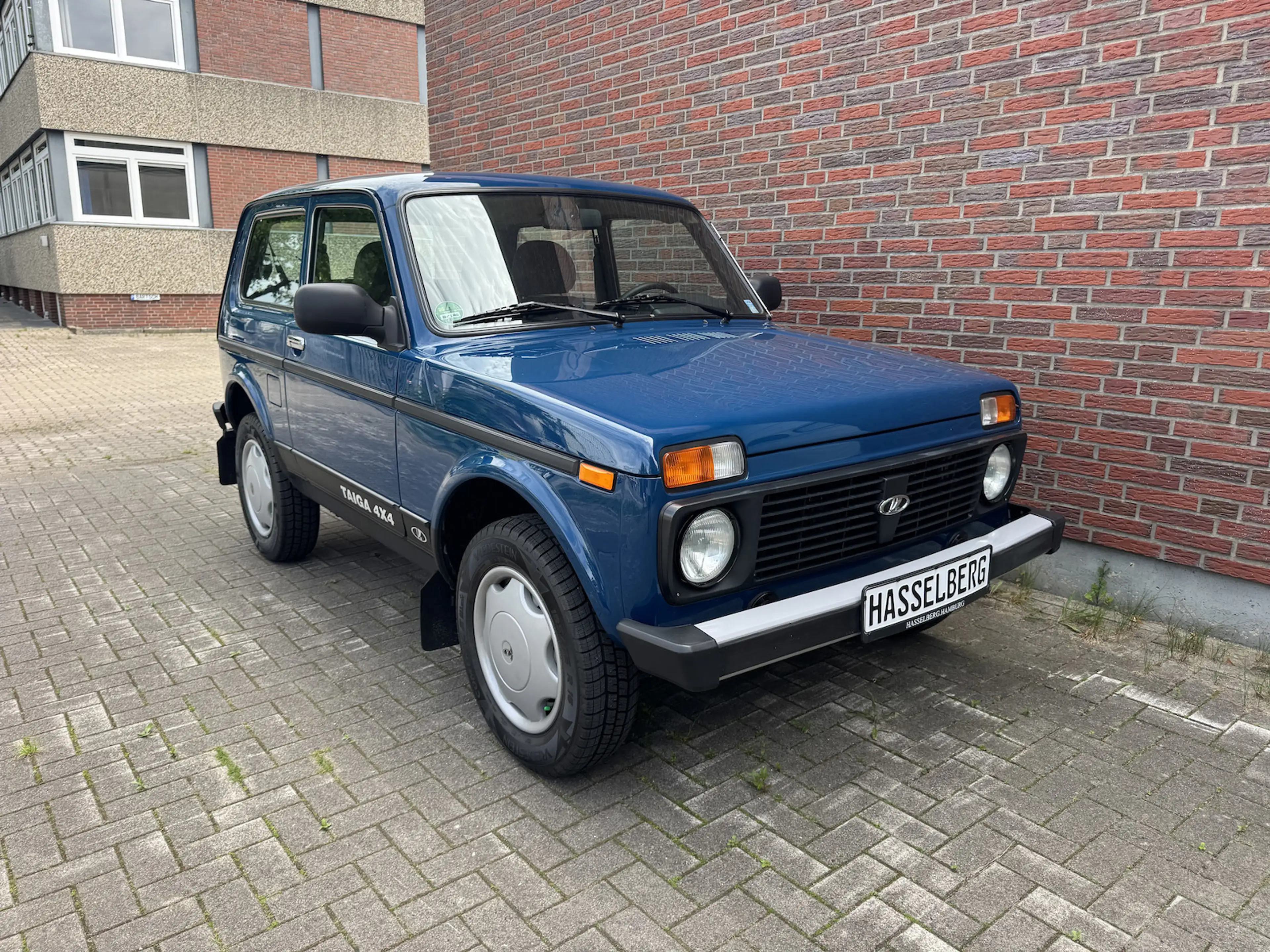 Lada Niva TAIGA Day 4x4 wie neu 2121DE Standhzg. Navi — photo 7