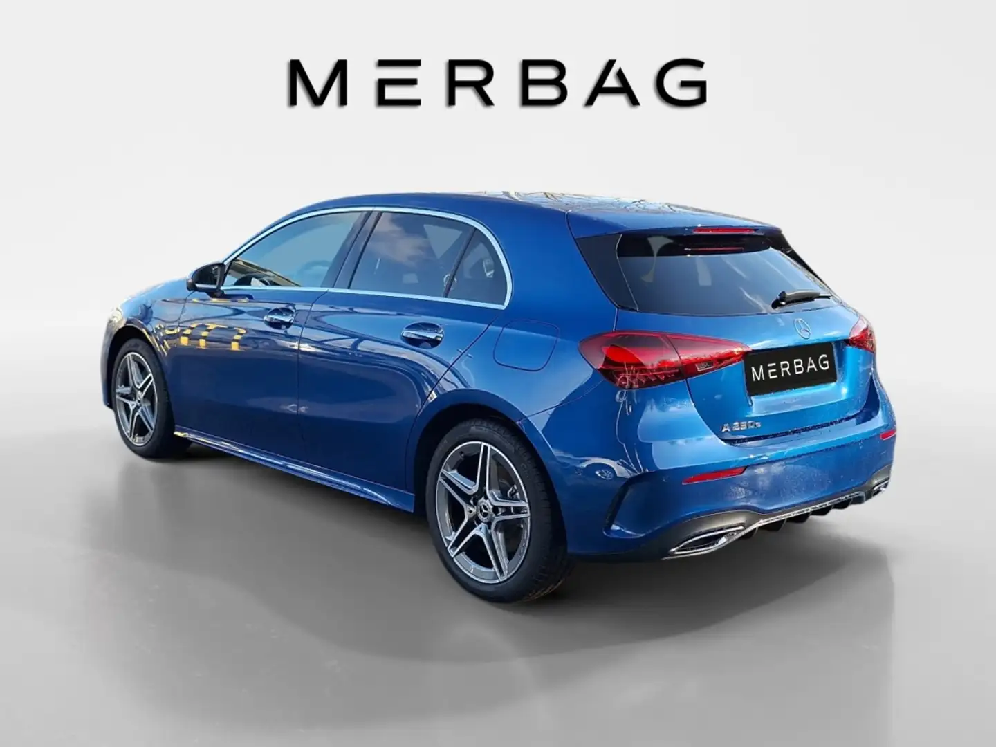 Mercedes-Benz A 250 e AMG Adv.+ Multibeam LED Burmester 360° Blau - 2