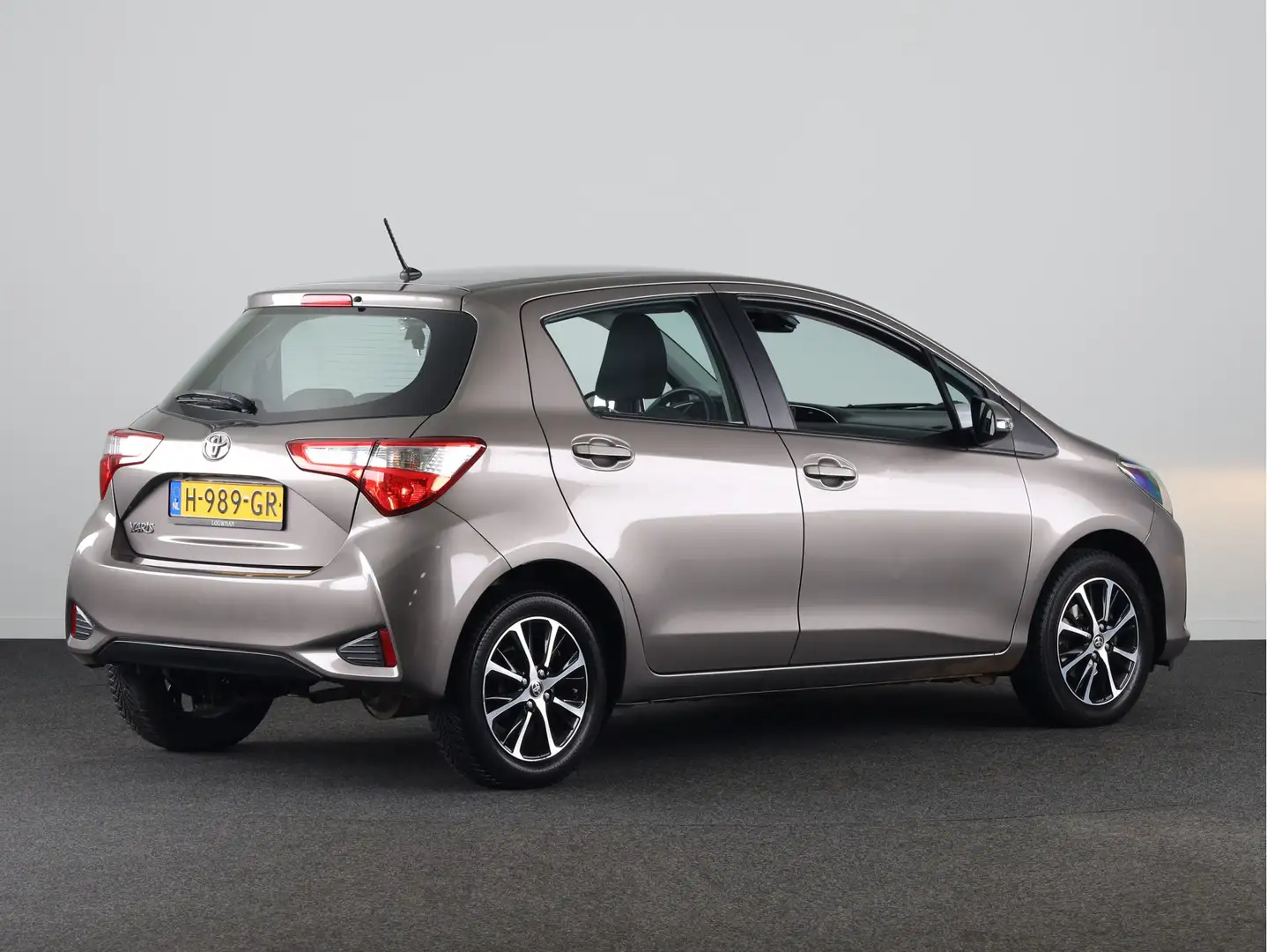 Toyota Yaris 1.0 VVT-i Connect | Apple Carplay -/ Android Auto Gris - 2