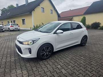 Spirit 120 PS Carplay AHK Alu 64000Km