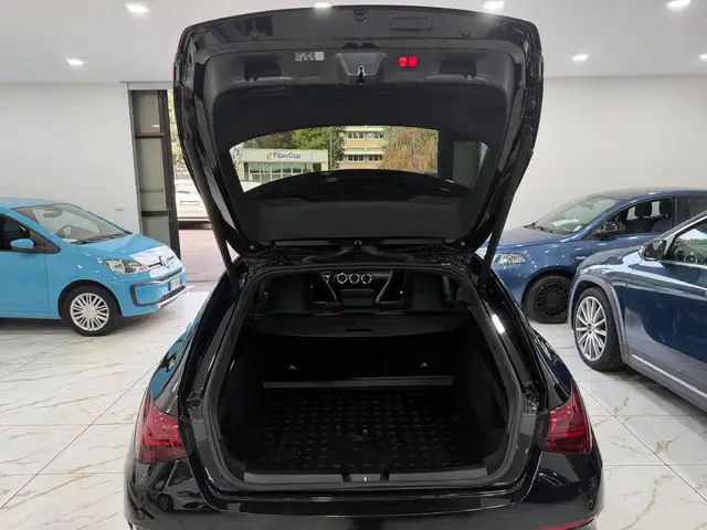 Mercedes-Benz Cla view 13
