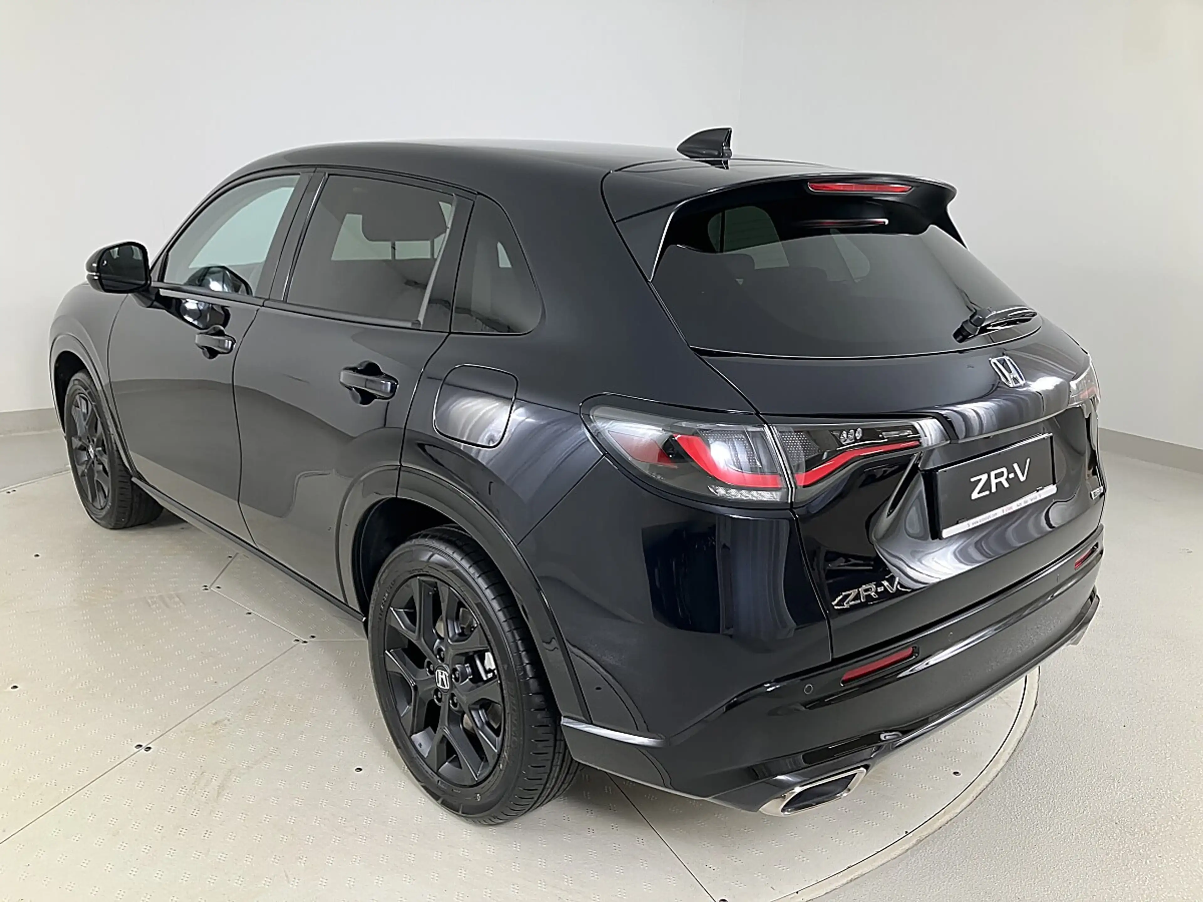 Honda ZR-V 2,0 i-MMD Hybrid Sport Aut. — photo 6