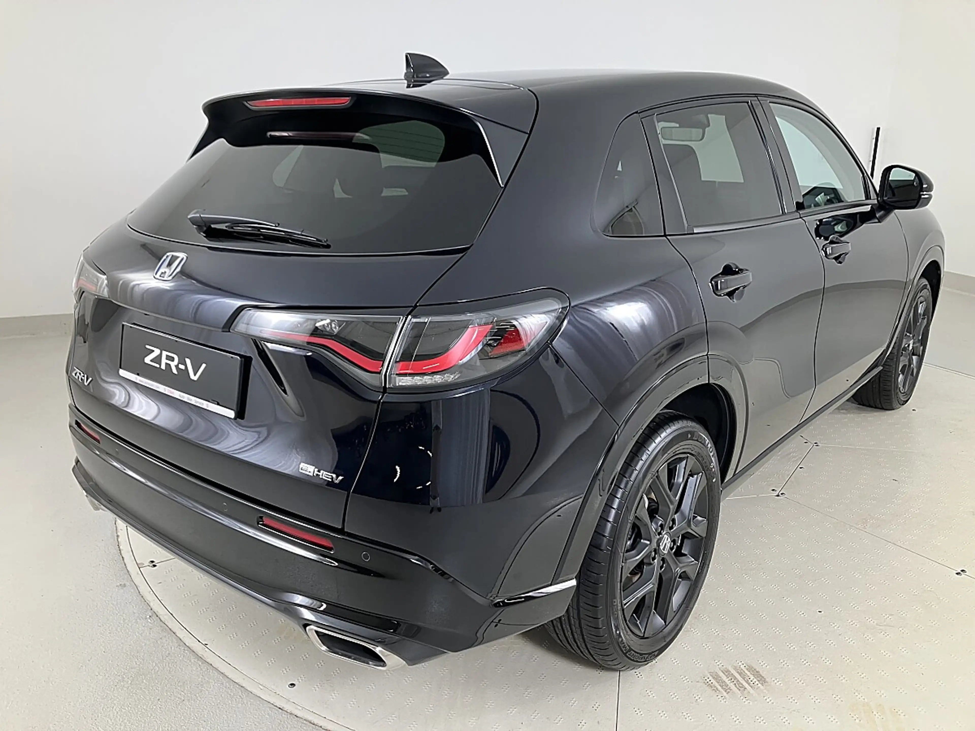 Honda ZR-V 2,0 i-MMD Hybrid Sport Aut. — photo 4