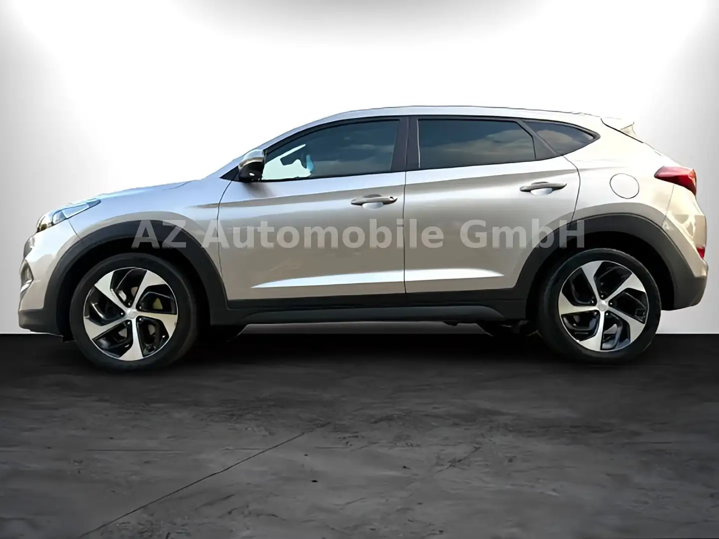 Hyundai TUCSON 2.0 4WD 1HAND/LEDER/NAV/KAMERA/GARANTIE Grigio - 2