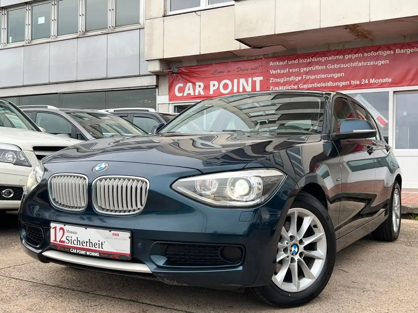 BMW 116 i Urban Line *1.HAND*XENON*8FACH*SHZ* Blau - 1