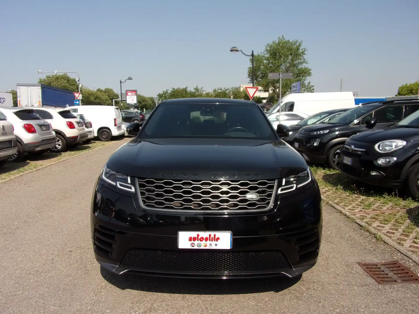 Land Rover Range Rover Velar 2.0 I4 240 CV R-Dynamic HSE Black - 2