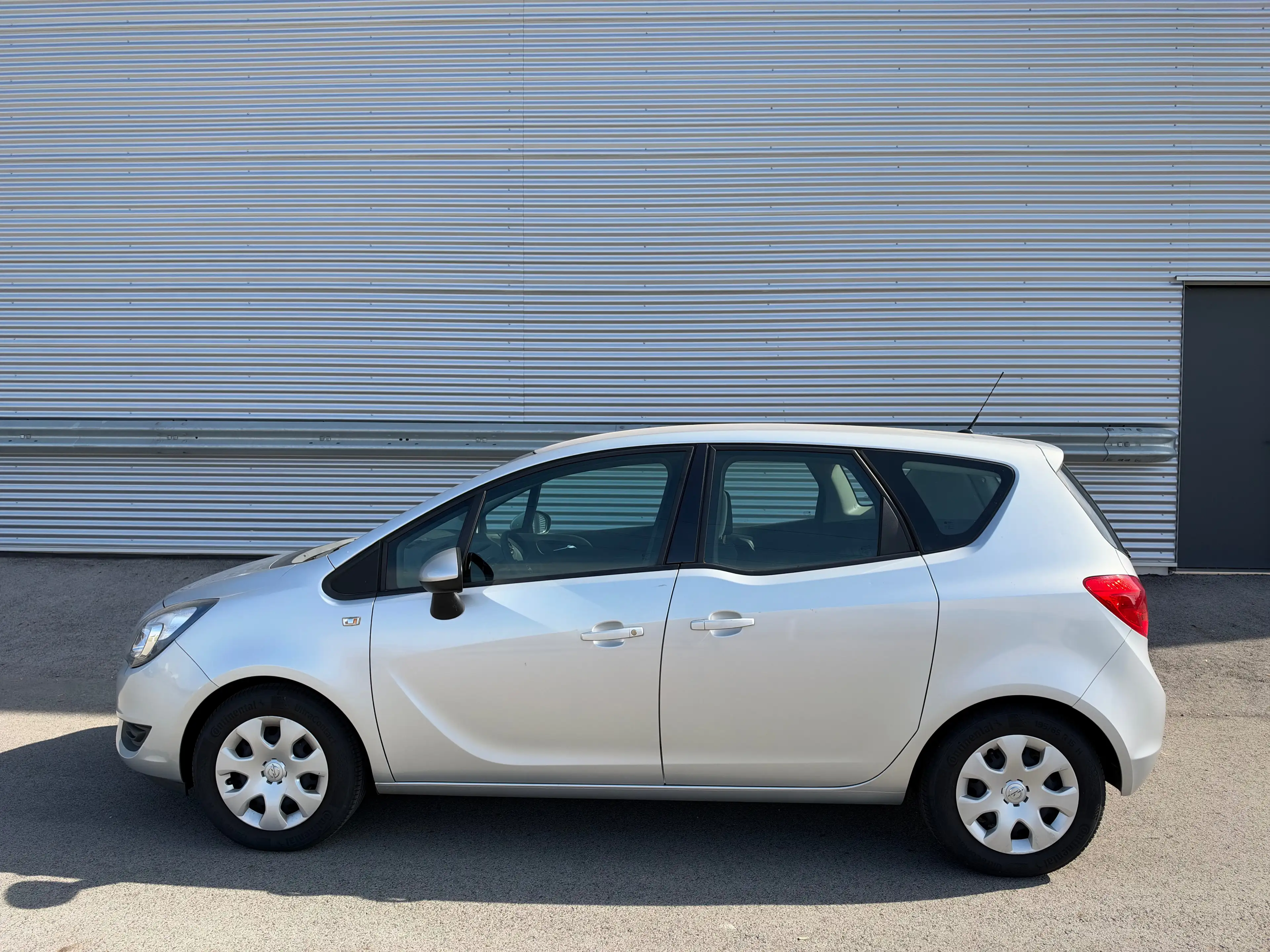Opel Meriva 1,4 Ecotec Cool & Sound ID:66 — photo 4